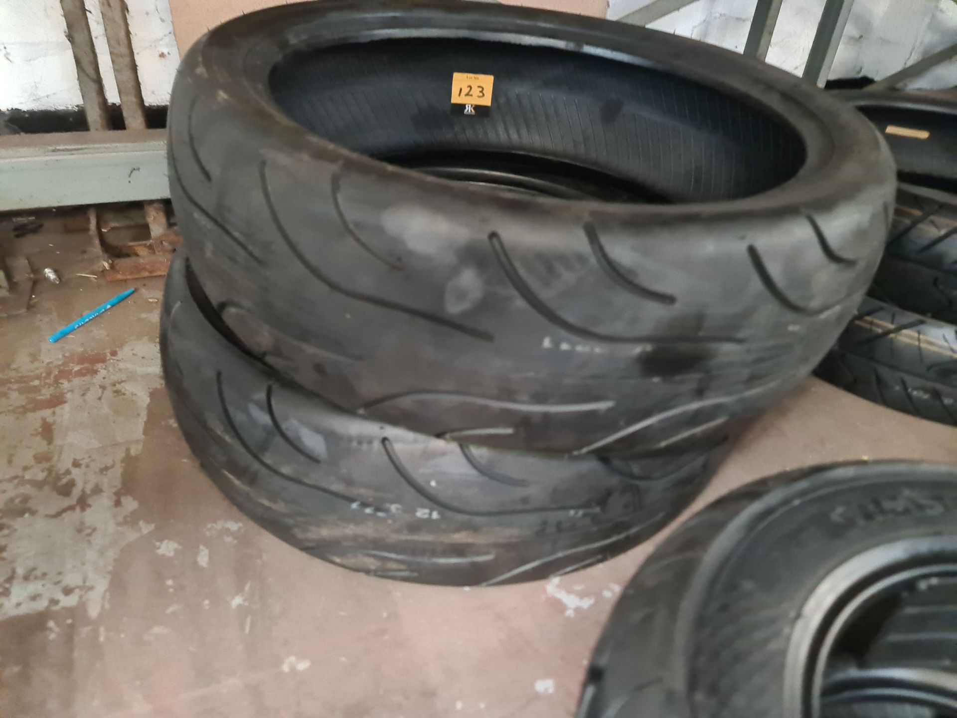 Pair of tyres - size 180/55-17 - Image 3 of 3