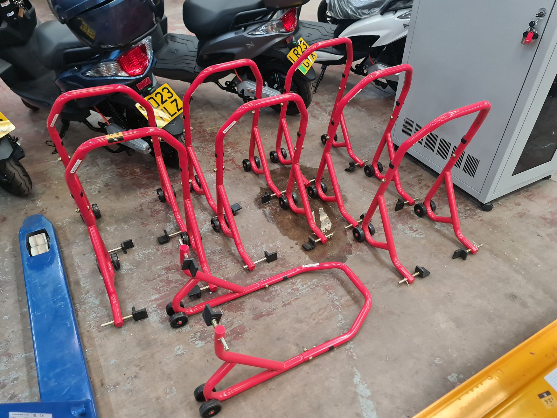 8 off motorcycle paddock stands
