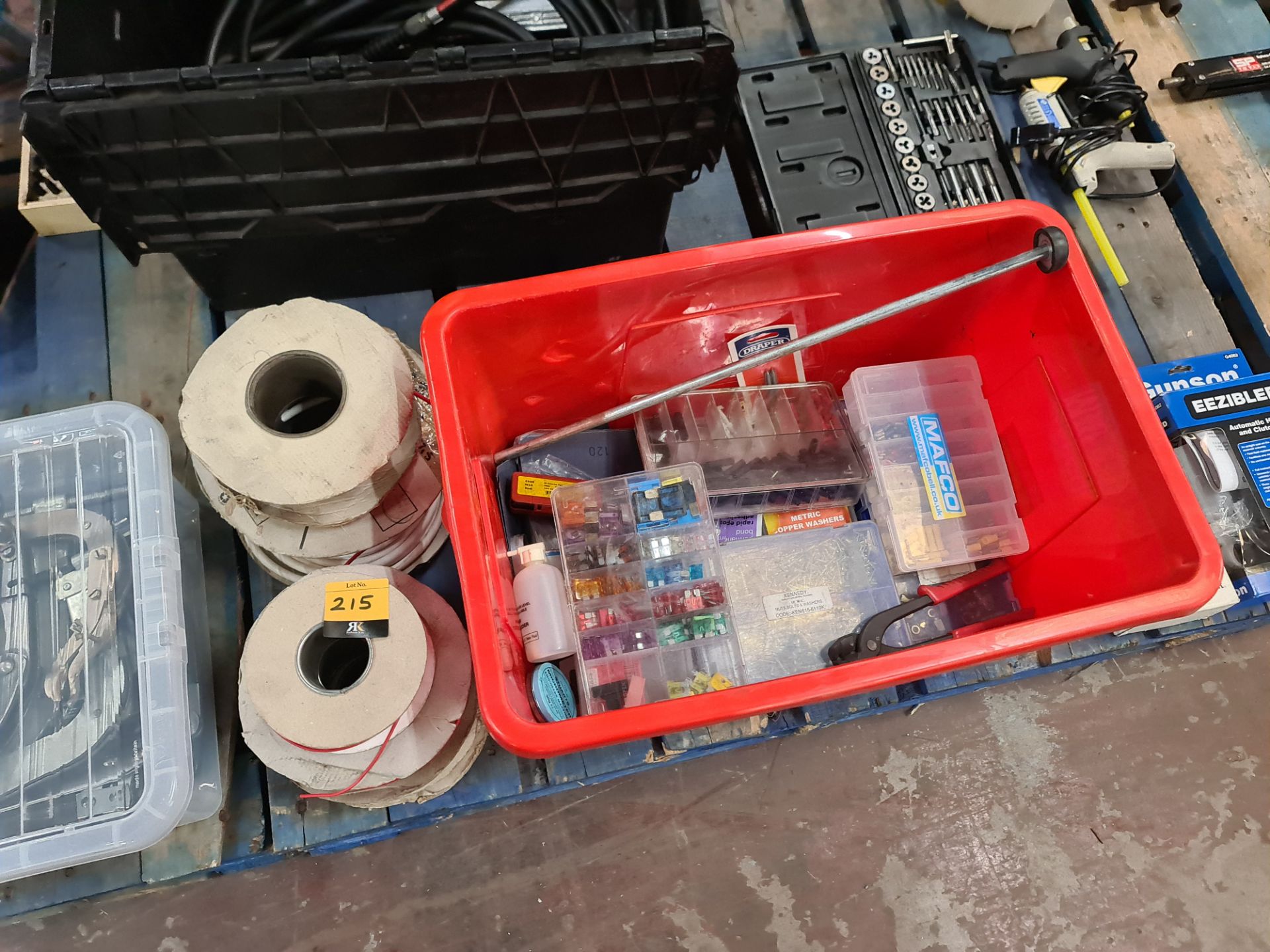 2 small stacks of electrical cable plus the contents of a crate of fuses, fixings, electrical termin