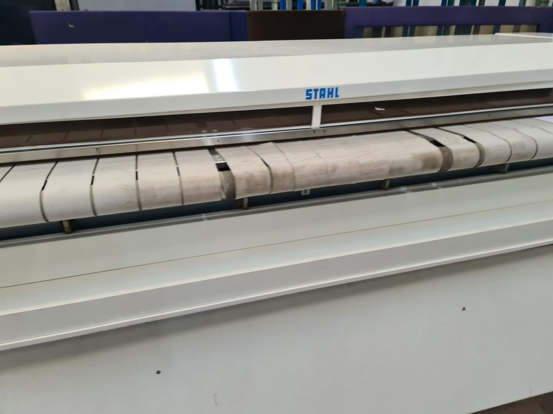 Stahl Super Chest ironing system. 600mm diameter roller, 3 metre width capacity. Understood to hav - Image 8 of 31