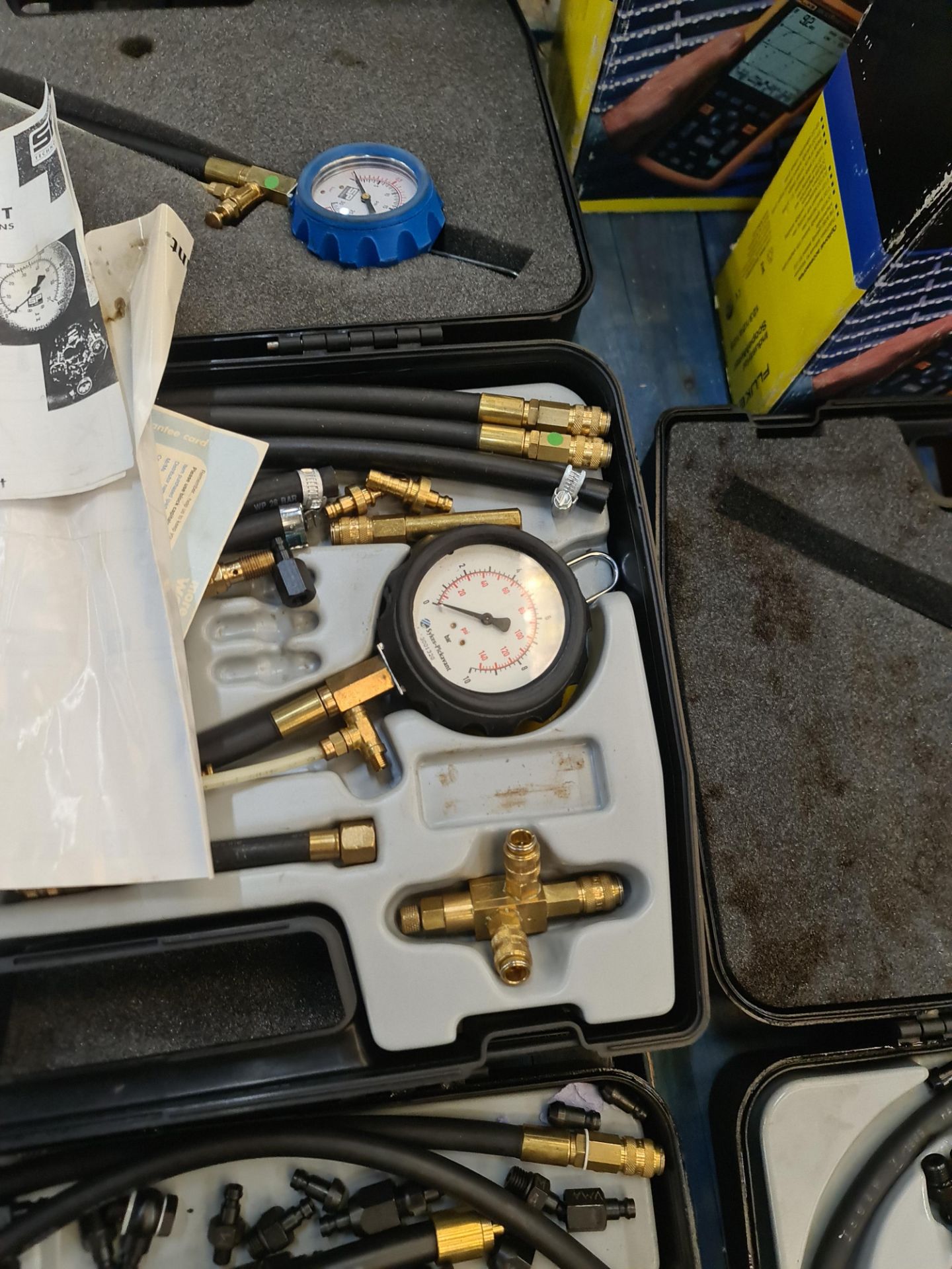 Fuel pressure measurement kit in case with ancillaries plus additional case and contents - Image 4 of 6