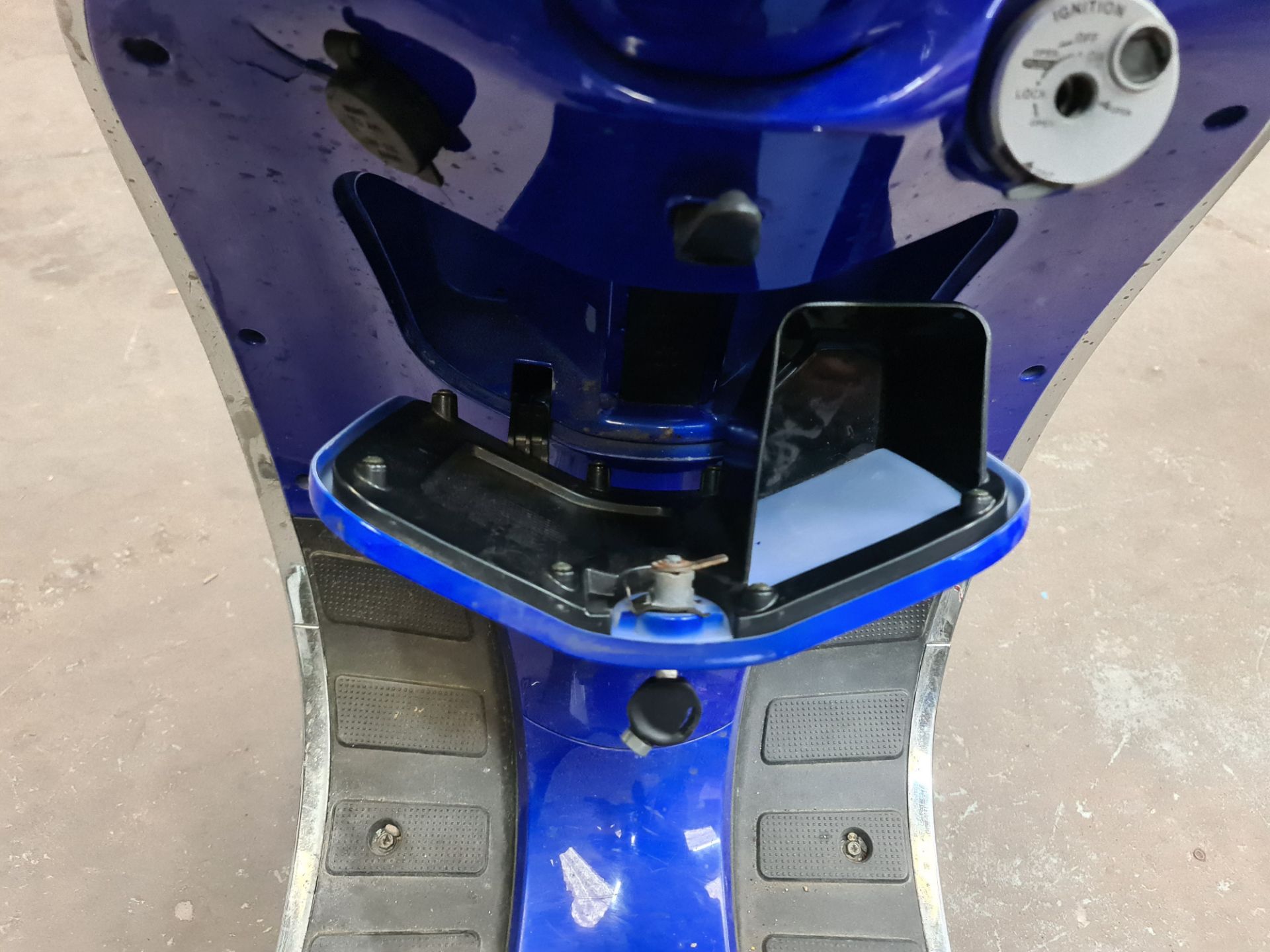 LM70 OCR Ultra 4000 electric scooter, non-runner, Colour: blue, 125cc equivalent, 50mph top speed, 5 - Image 25 of 25