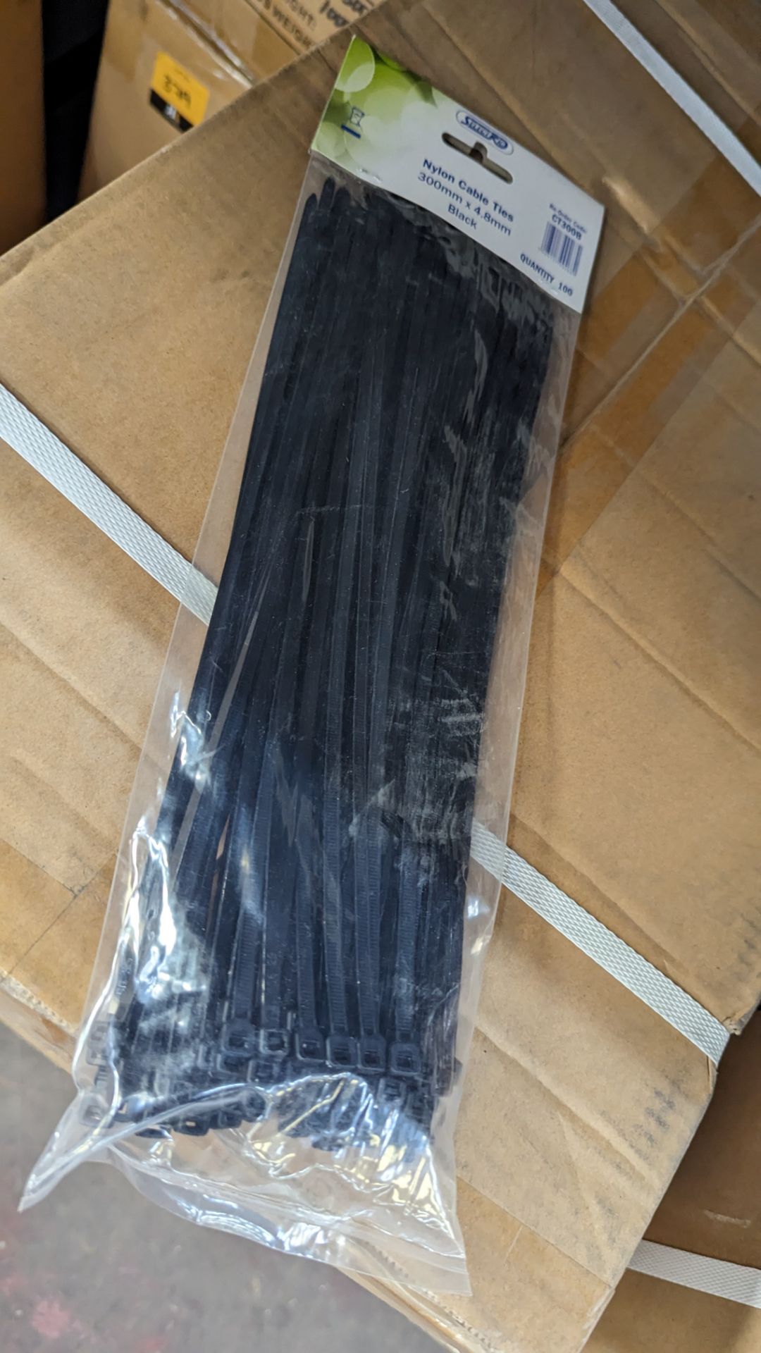 Carton of 300mm x 4.8mm black cable ties - 100 ties per pack. 10,000 ties in the box/lot - Image 3 of 4