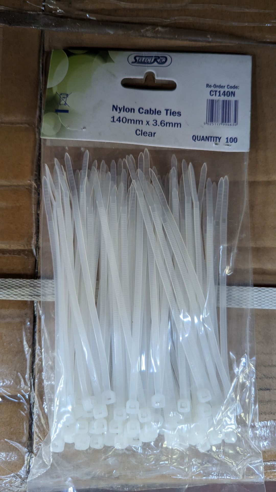 Box of 140mm x 3.6mm clear cable ties - 100 ties per pack. 25,000 ties in the box/lot - Image 4 of 4