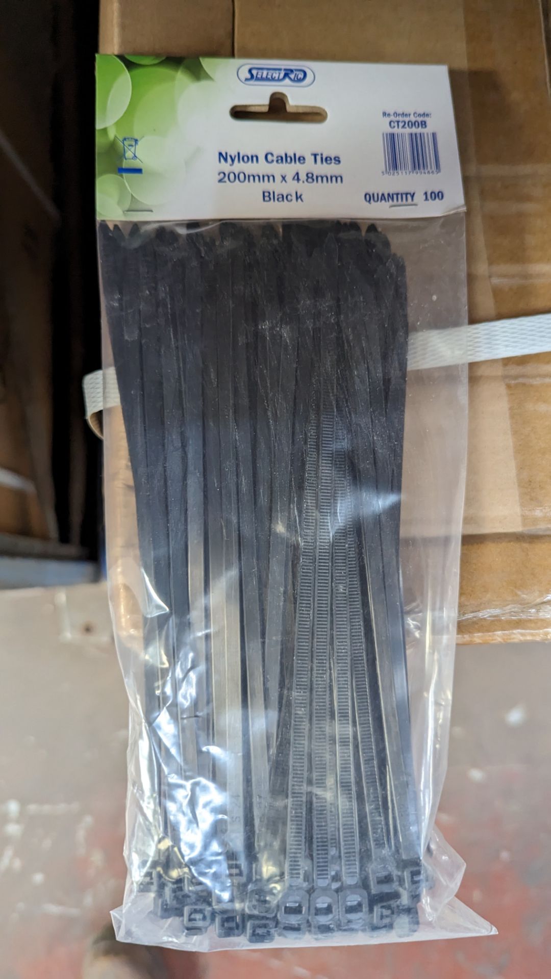 Carton of 200mm x 4.8mm black cable ties - 100 ties per pack. 15,000 ties in the box/lot - Image 4 of 4