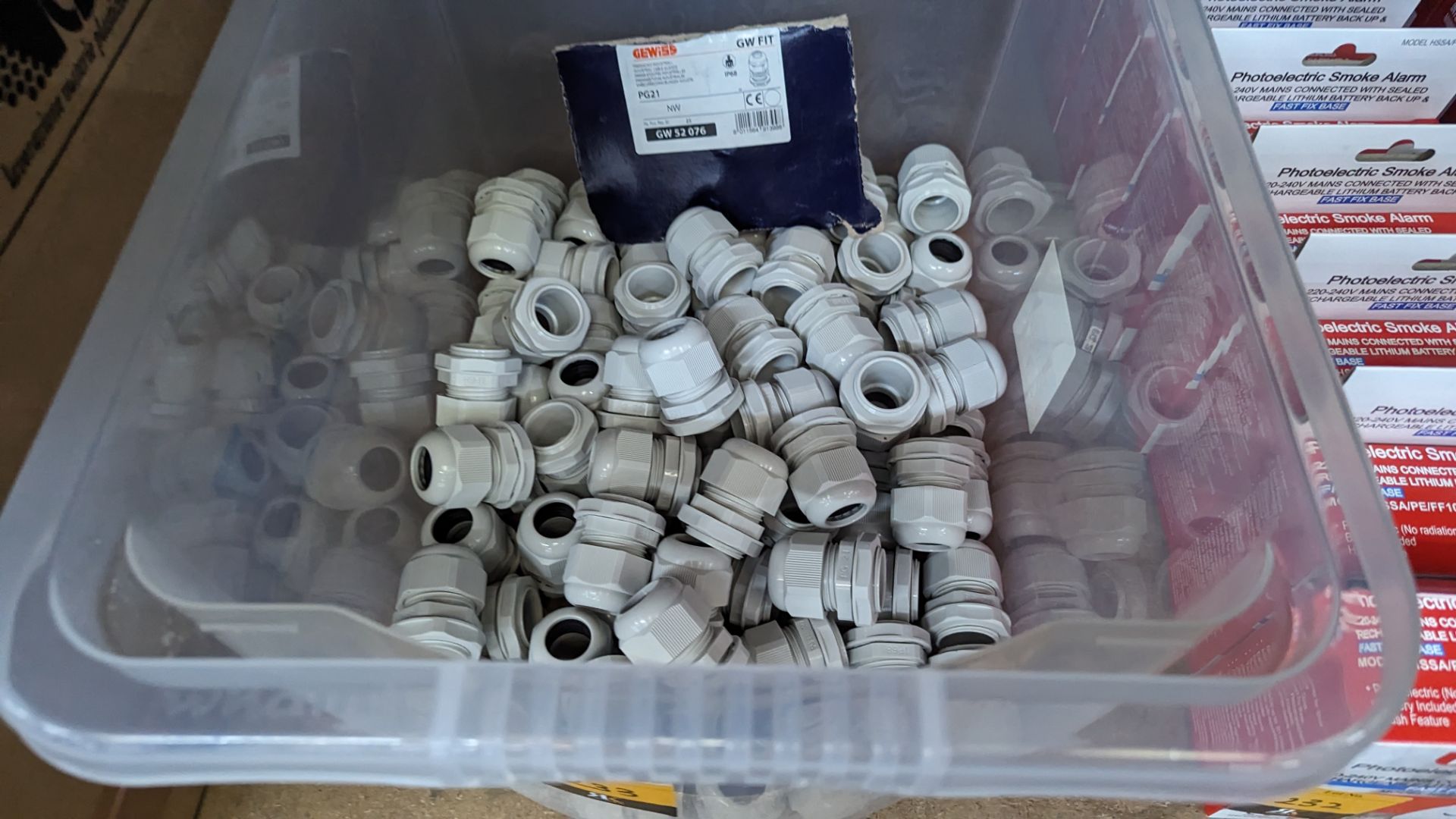 The contents of a crate of industrial cable glands - Image 2 of 3