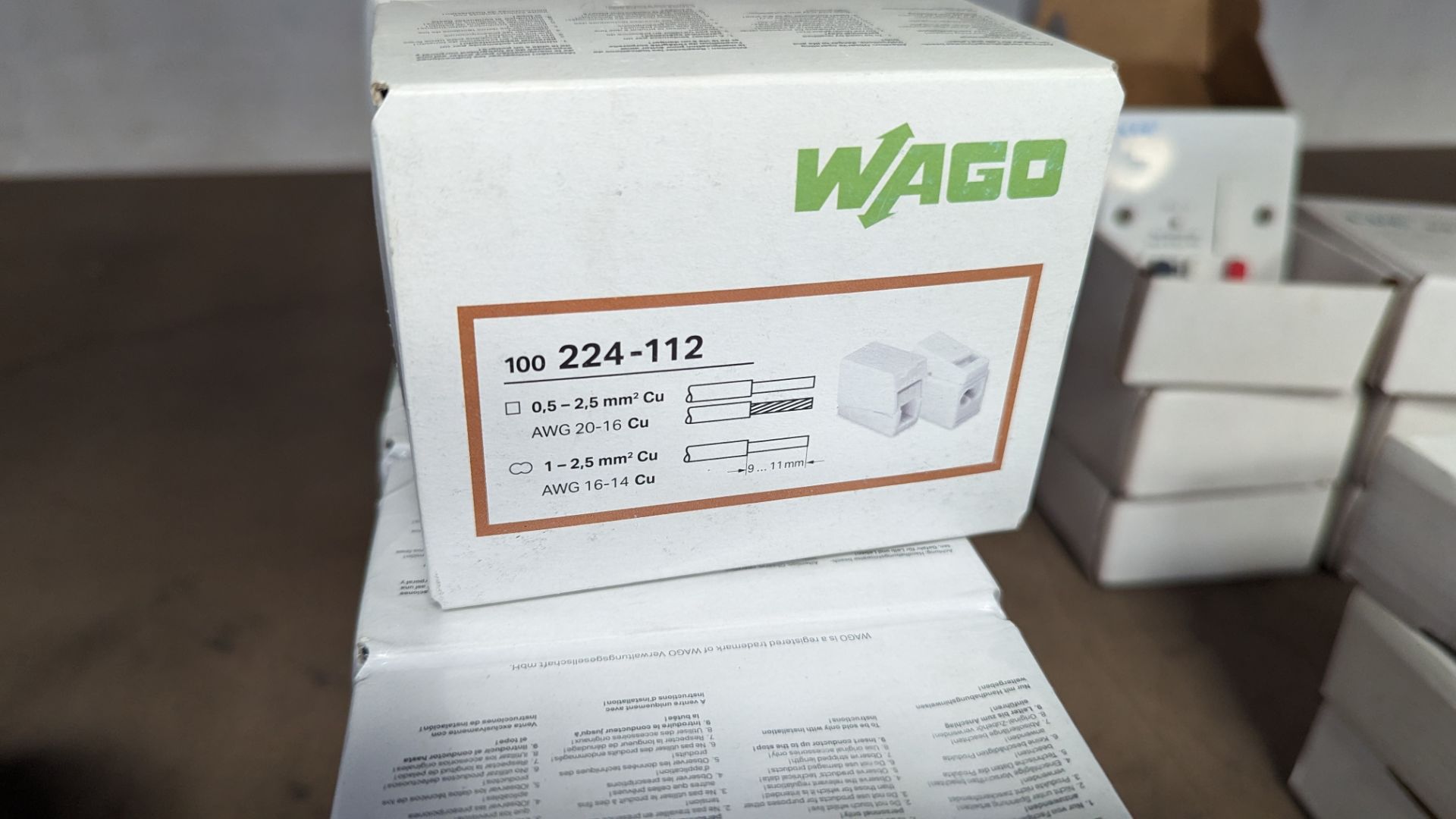 13 boxes of Wago 2 conductor lighting connectors - Image 3 of 4