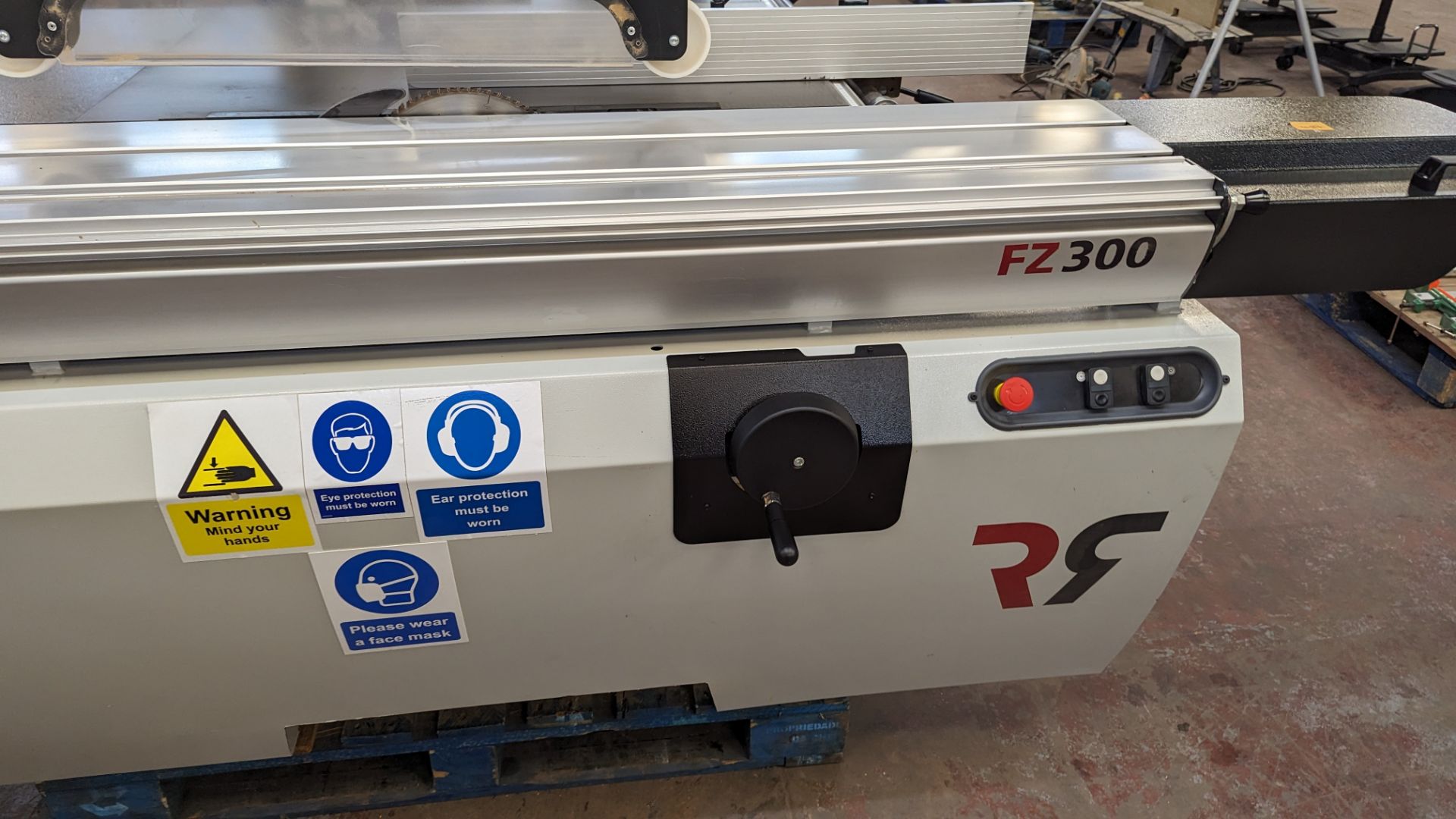 Robland model FZ300 sliding table/panel saw - Image 11 of 21