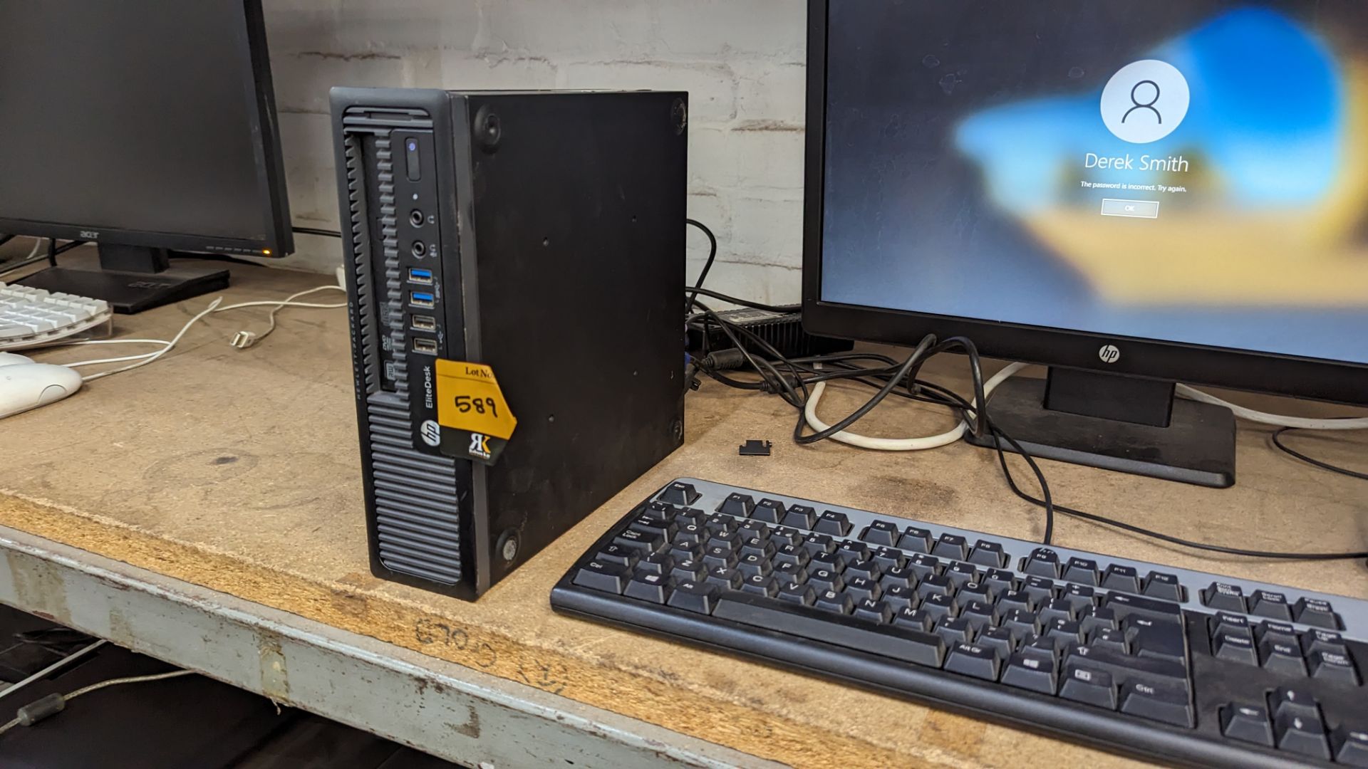 Hewlett Packard EliteDesk compact tower computer including keyboard, monitor & mouse - Image 5 of 8