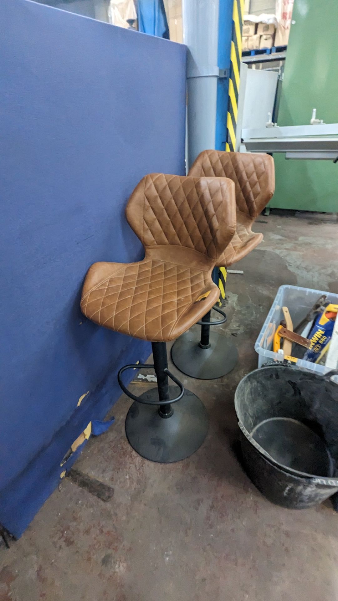 Pair of bar stools with quilted vintage leather/leather look upholstery