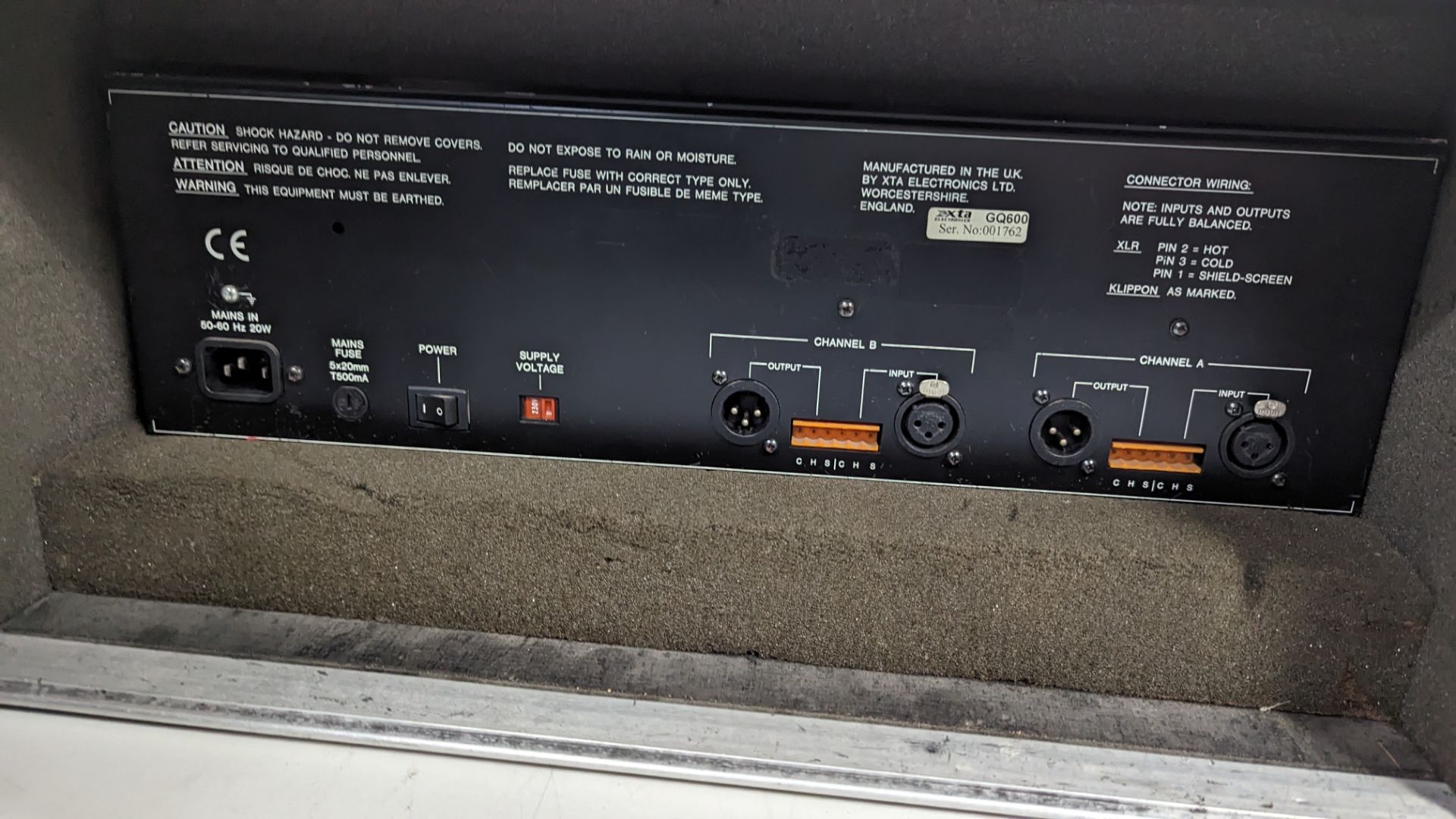 XTA Electronics model GQ600 twin channel graphic equaliser in foam lined flight case. Total lot wei - Image 8 of 8