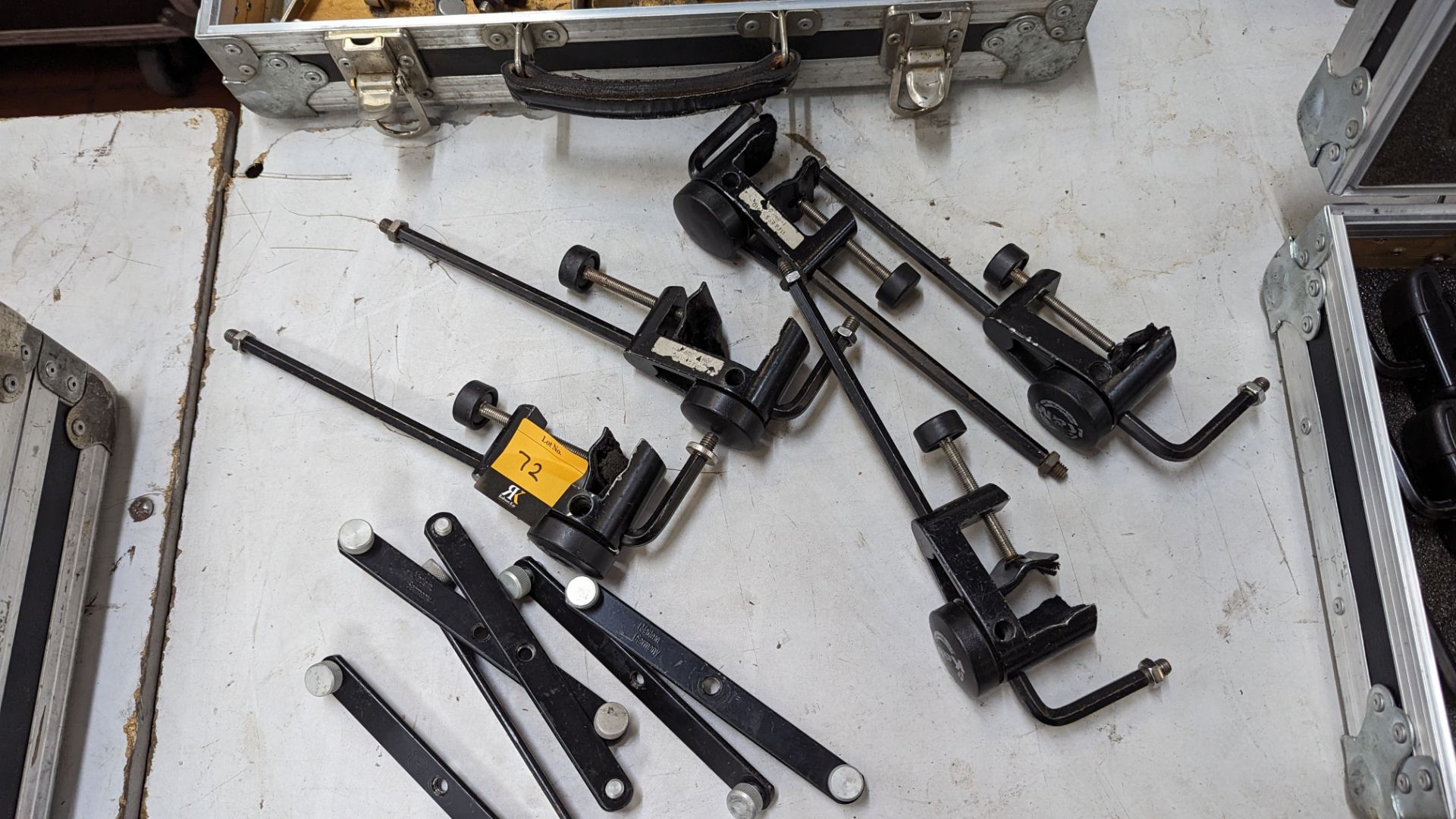 K&M microphone mounts/clamps - this lot comprises 12 x model 237 table clamps, 8 x model 238 side cl - Image 4 of 10