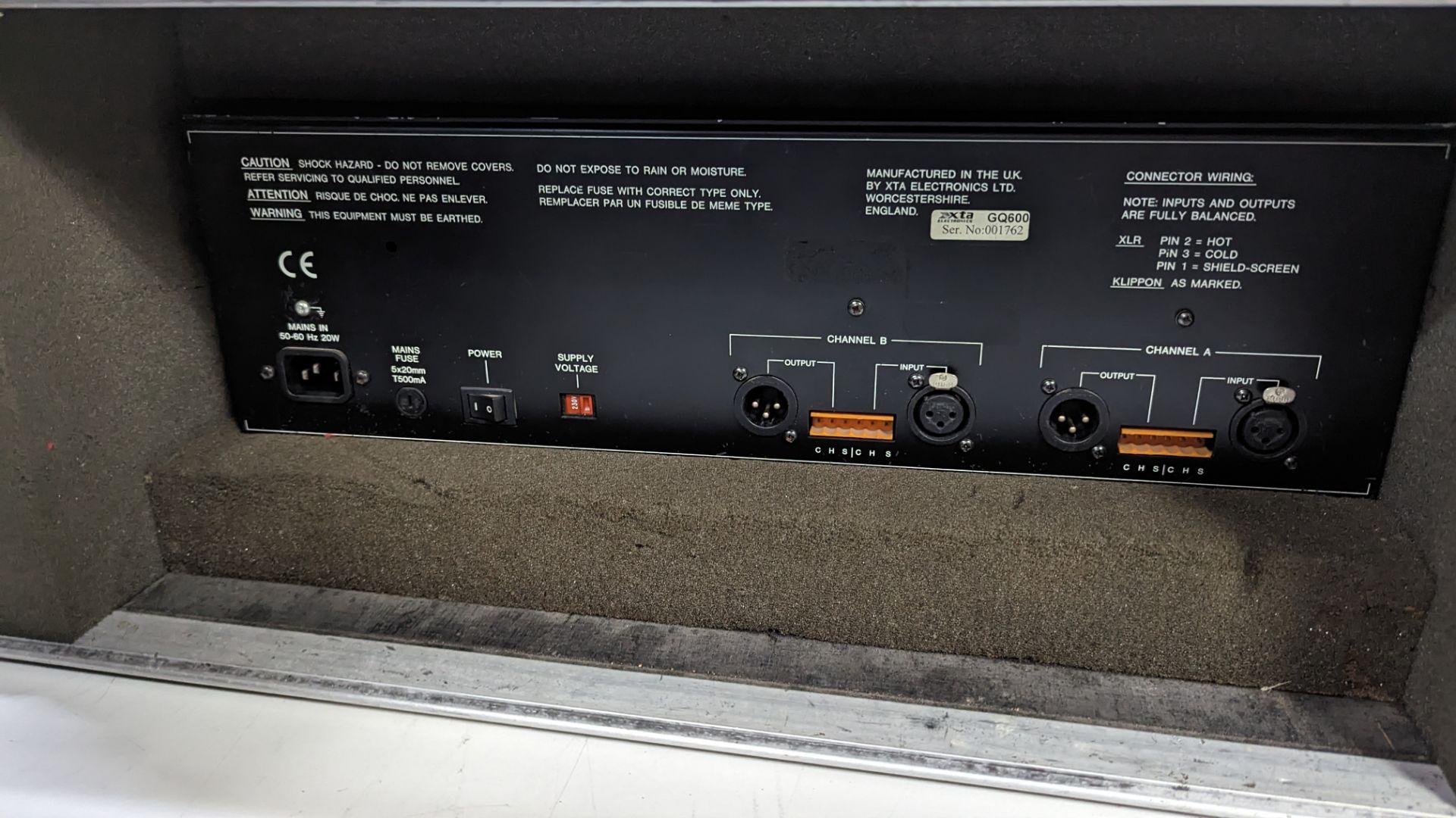 XTA Electronics model GQ600 twin channel graphic equaliser in foam lined flight case. Total lot wei - Image 7 of 8