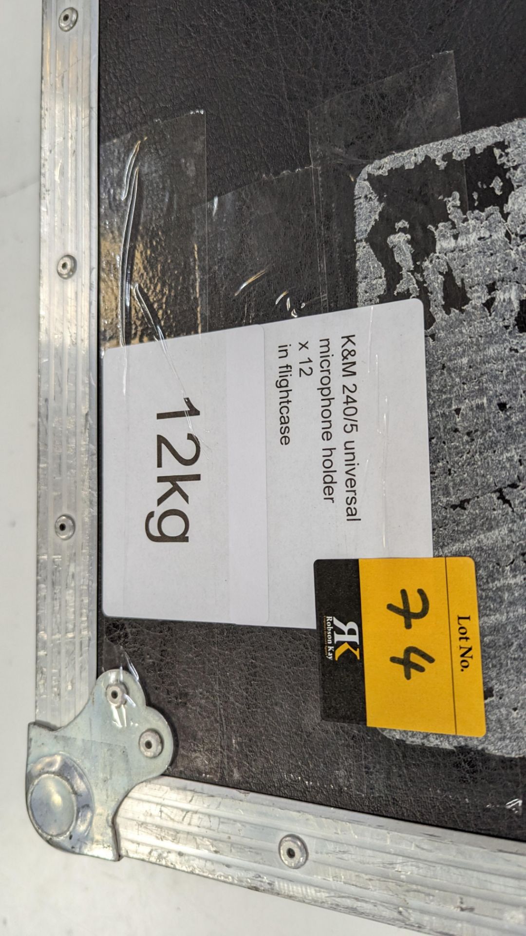 12 off K&M model 240/5 universal microphone holders. Including flight case. Total lot weight: 12kg - Image 8 of 10