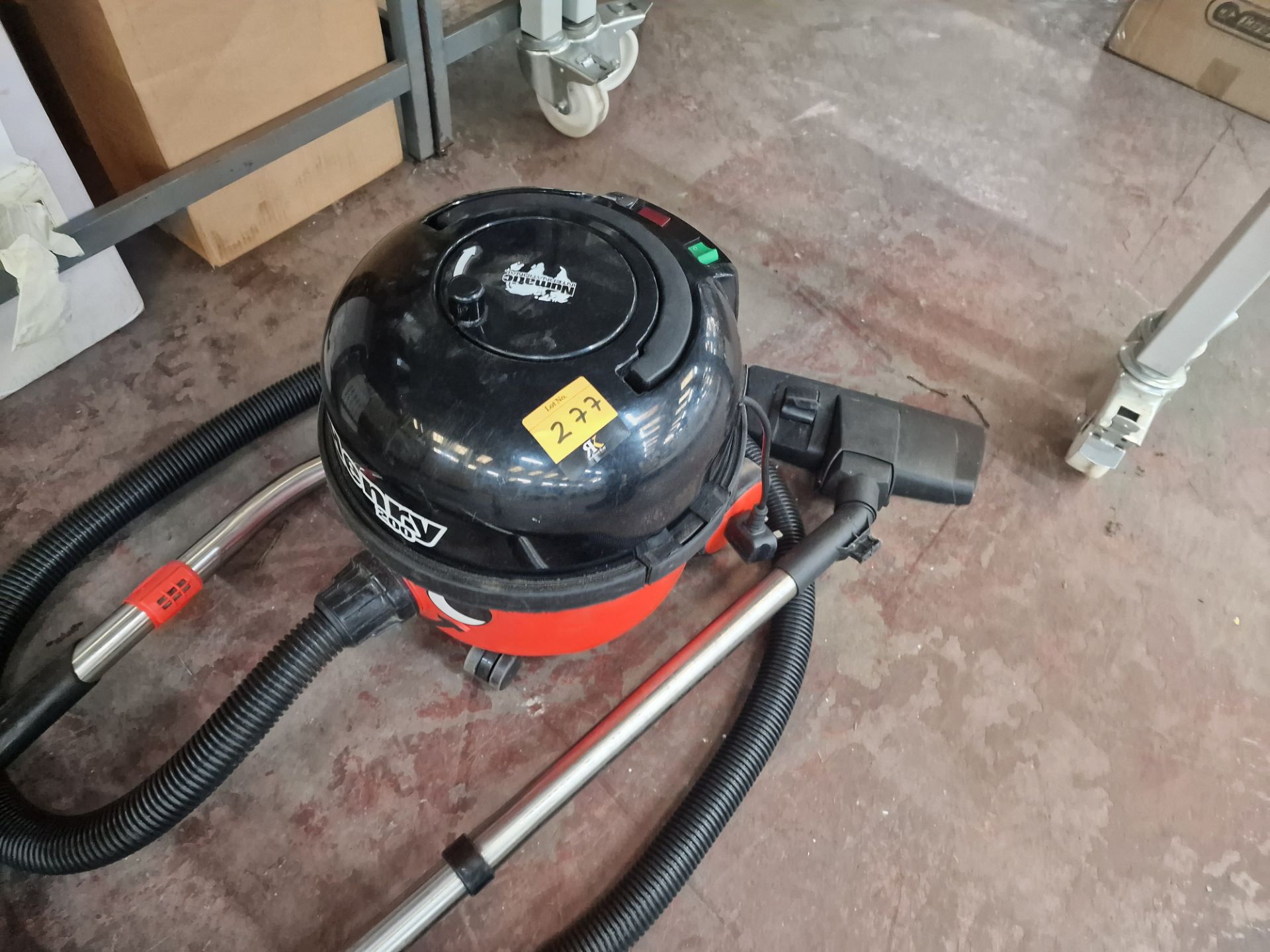 Henry vacuum cleaner - Image 2 of 4