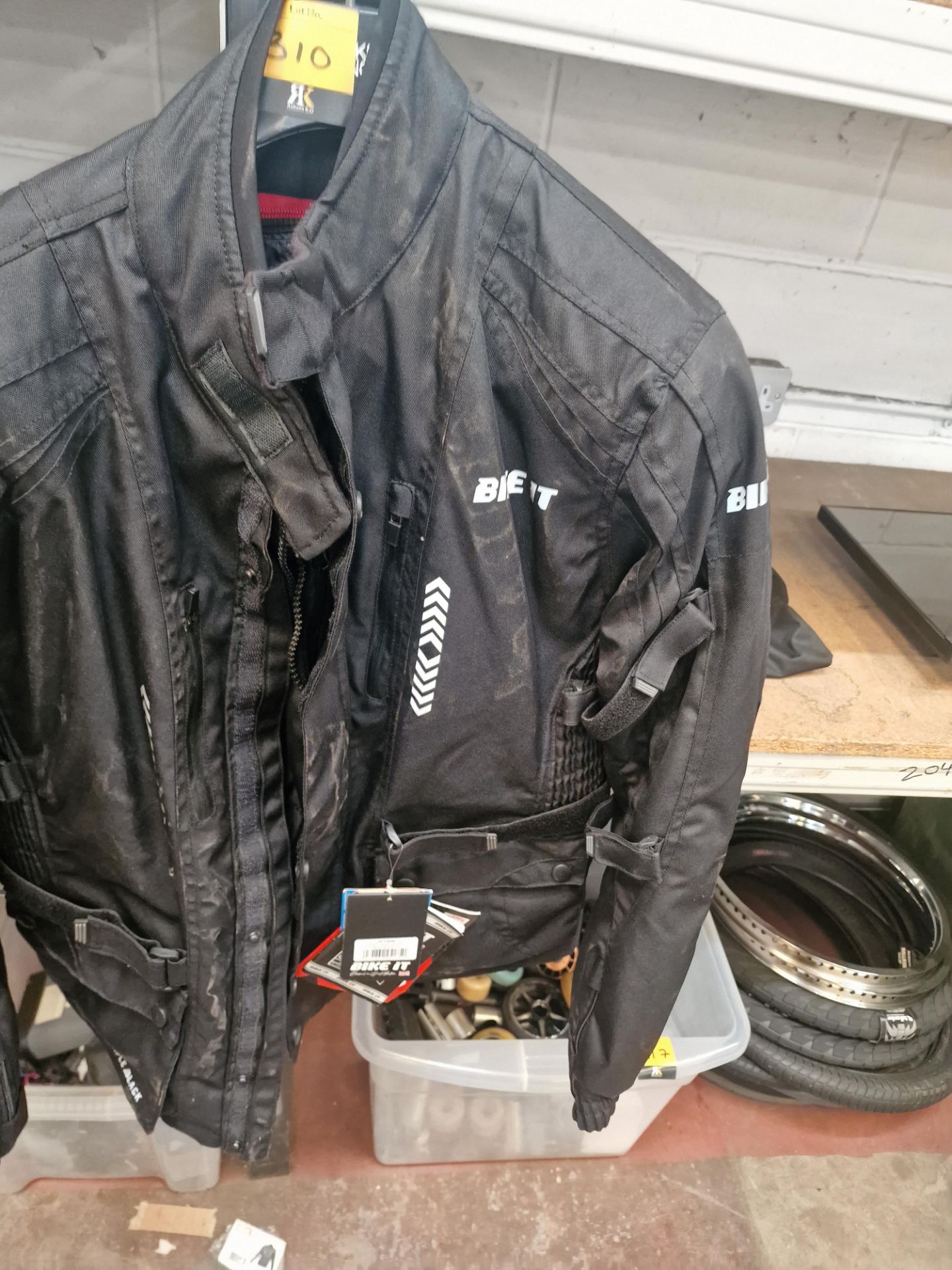 Bike It road jacket in triple black, size medium - Image 2 of 3