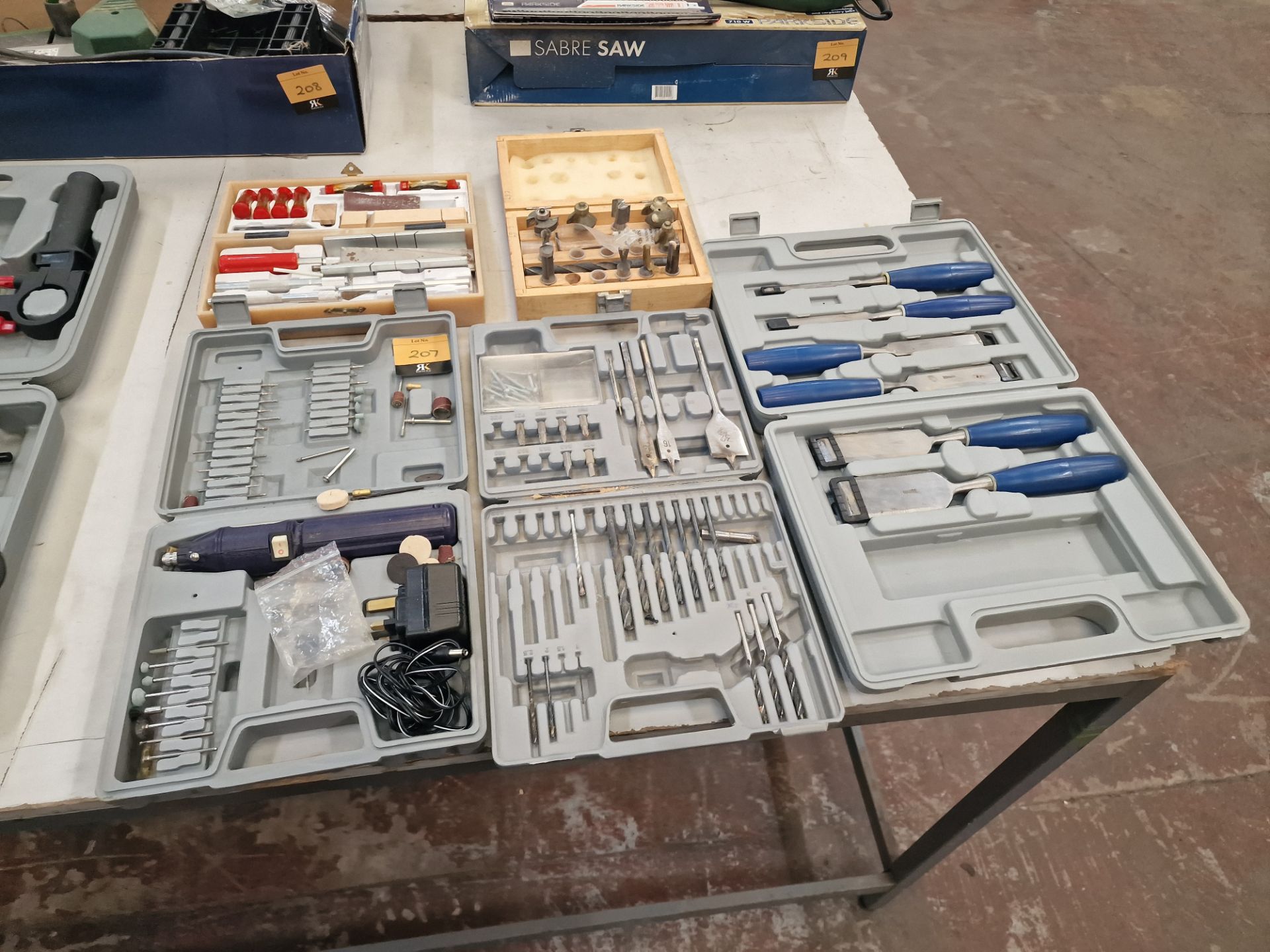 Mixed lot comprising multi tool, 2 off assorted bit sets, craft set and chisel set - in total this l