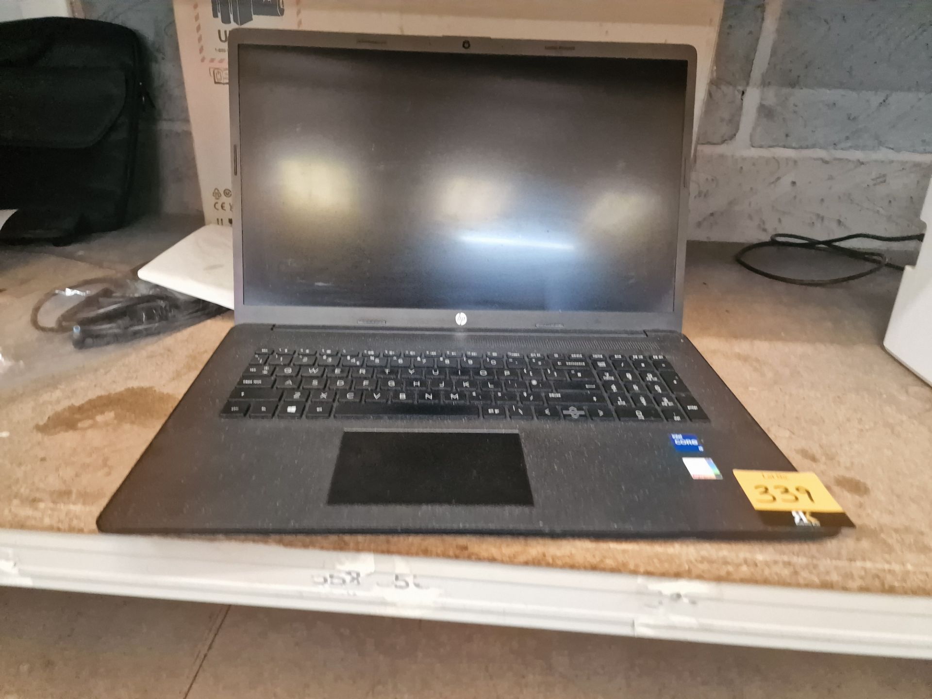 HP notebook computer model RTL8828CE, including power pack/charger and box - Image 2 of 4