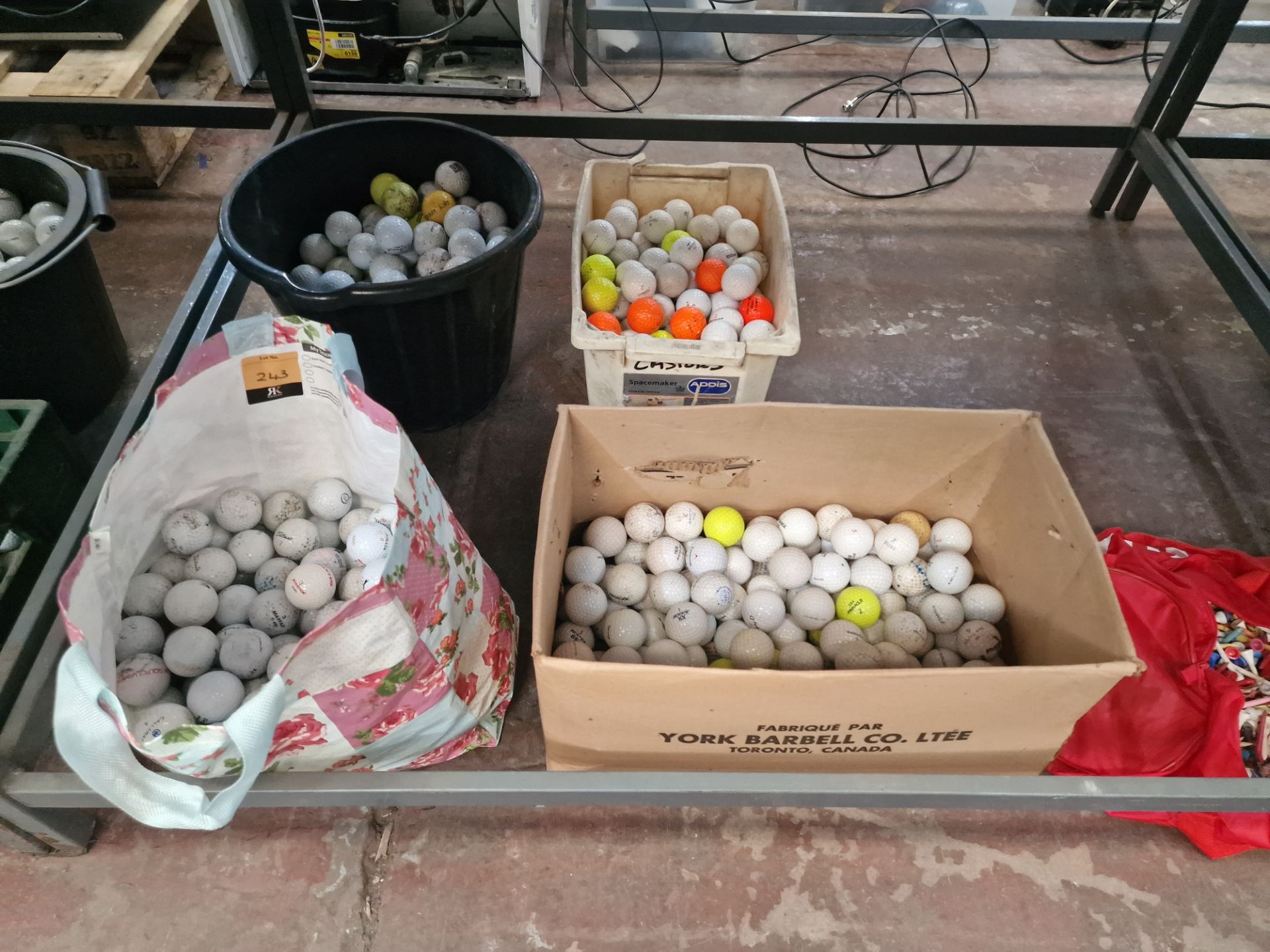 Large quantity of golf balls and tees - 4 boxes of similar and their contents plus 1 bag and content