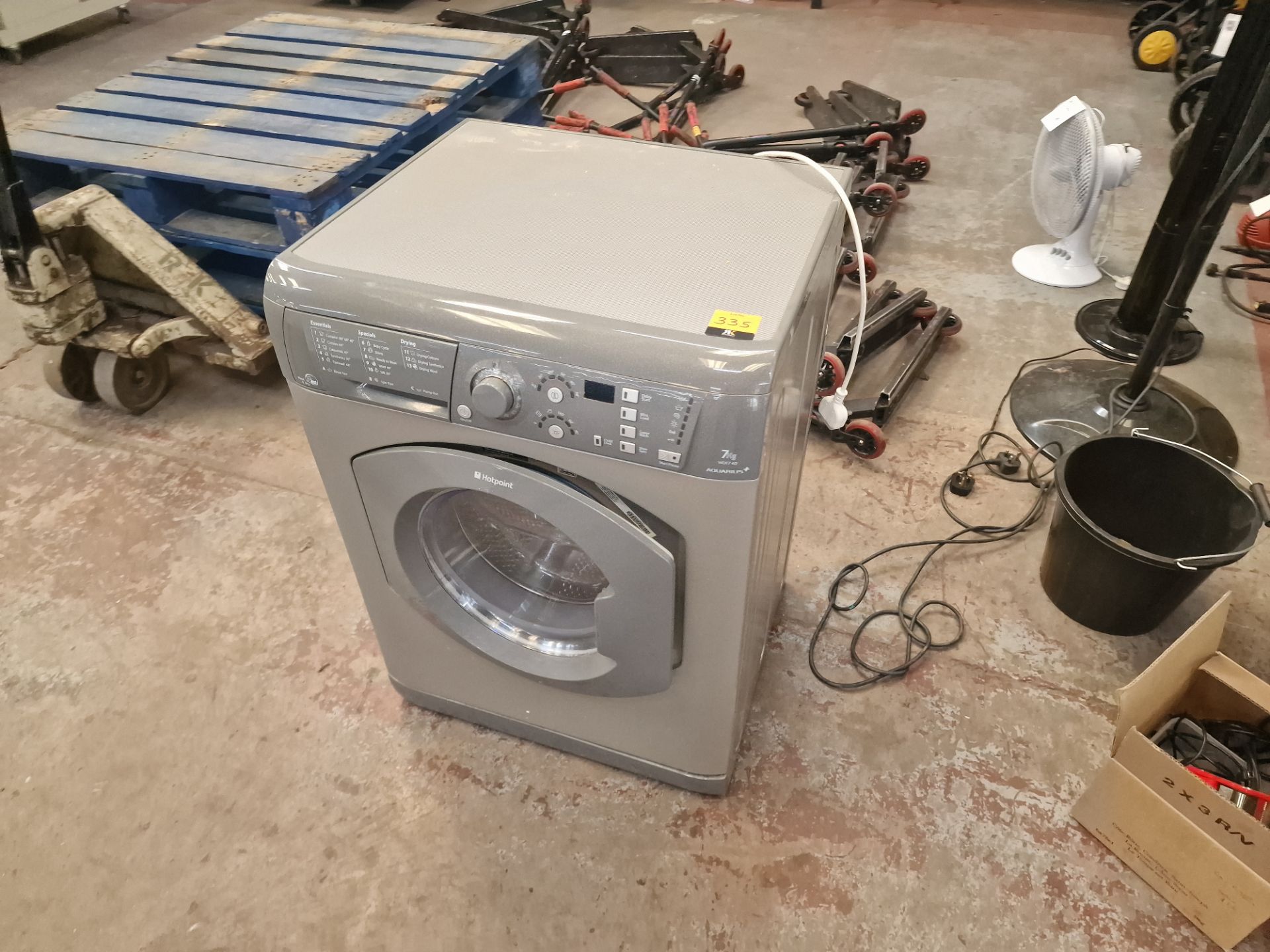 Hotpoint Aquarius WDF740 7kg washer/dryer