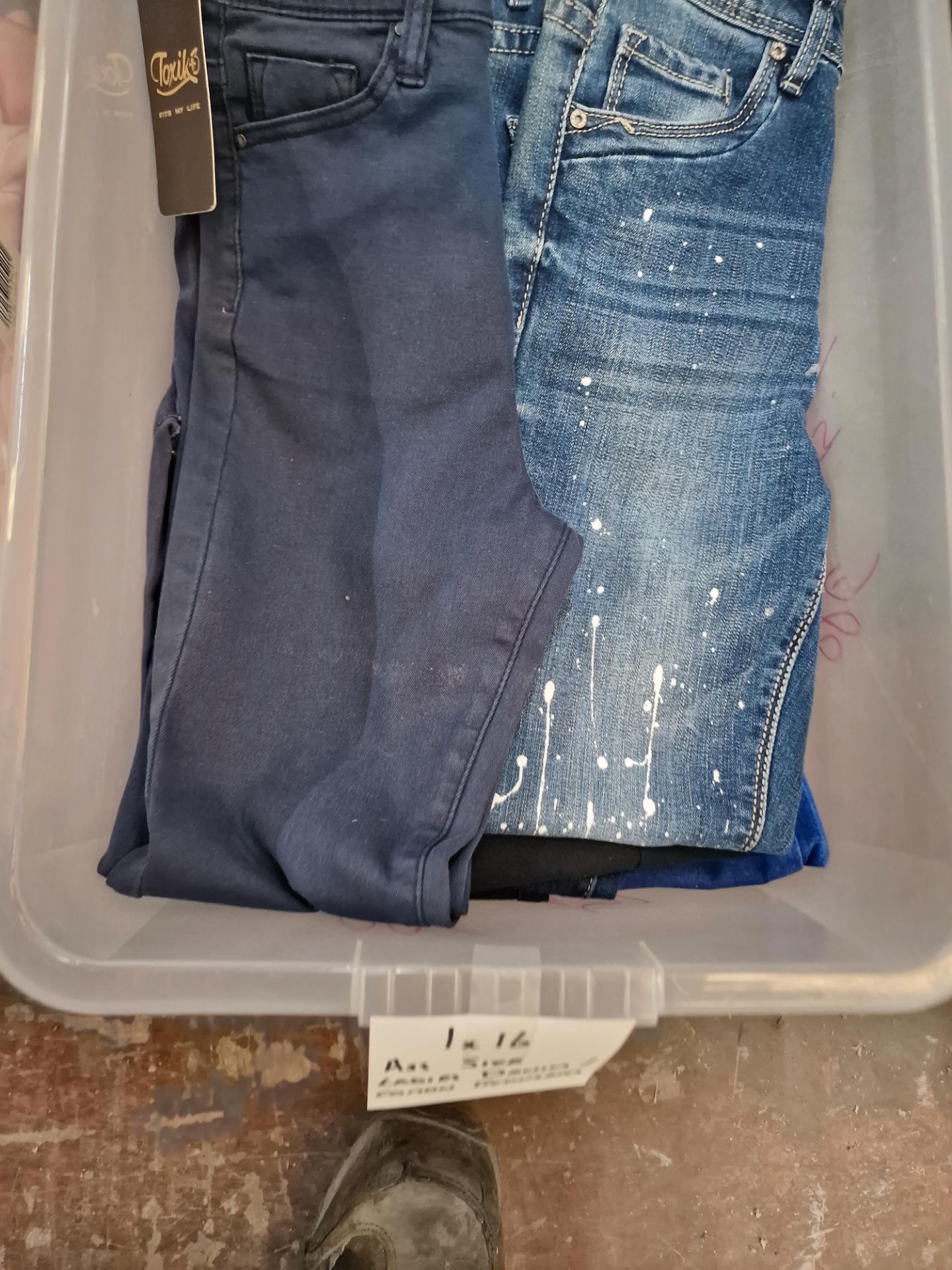 16 pairs of assorted jeans - Image 3 of 3