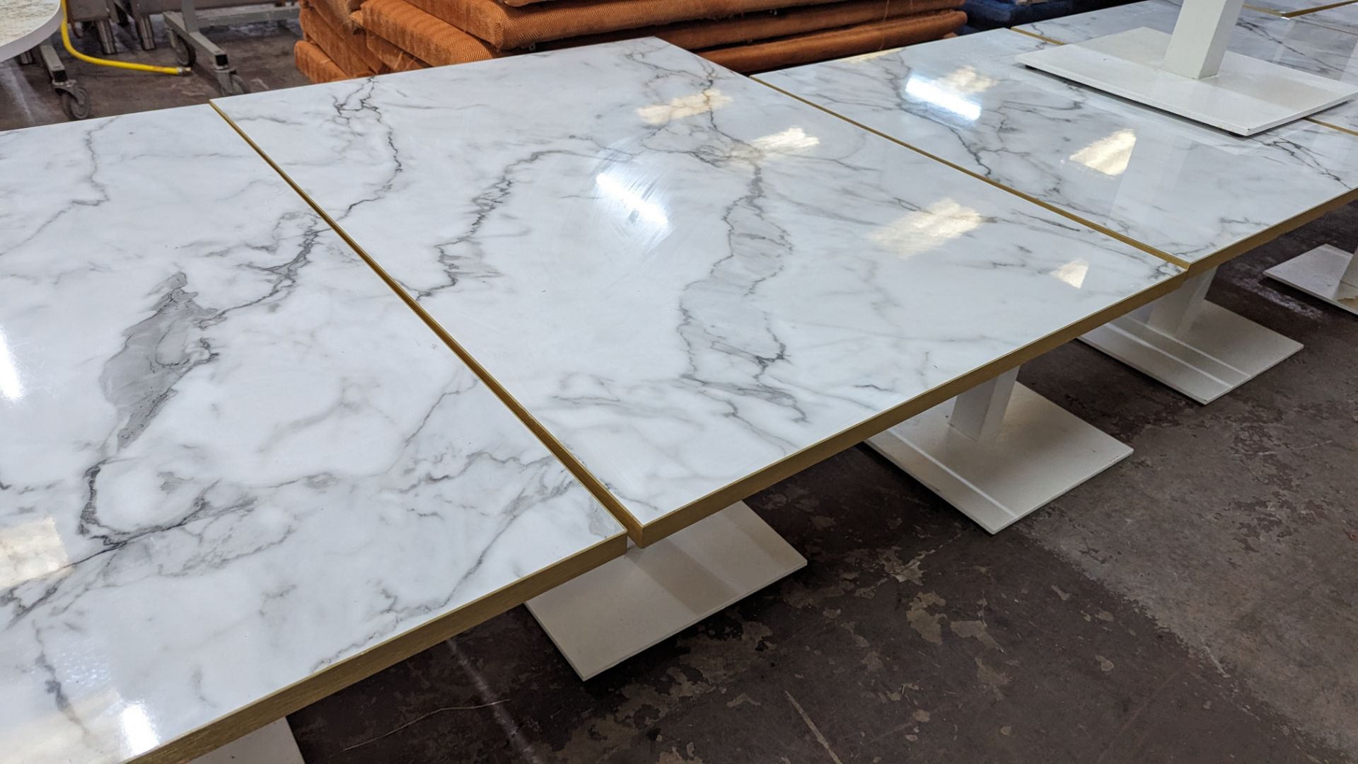 10 off matching dining tables in 3 different sizes with marble effect tops. 2 of the tables are ret - Image 4 of 19