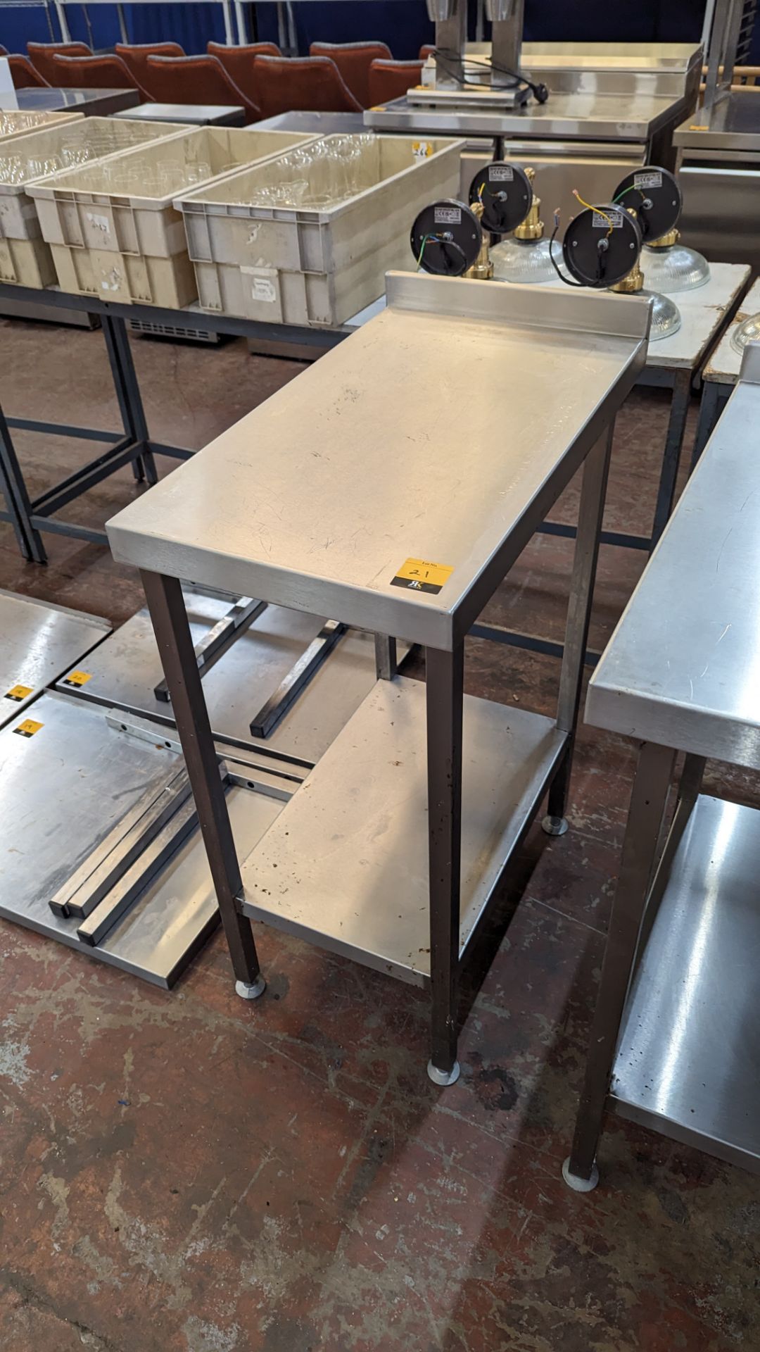 Stainless steel 'wall table' with undershelf, measuring 400mm wide x 700mm deep - Image 4 of 4