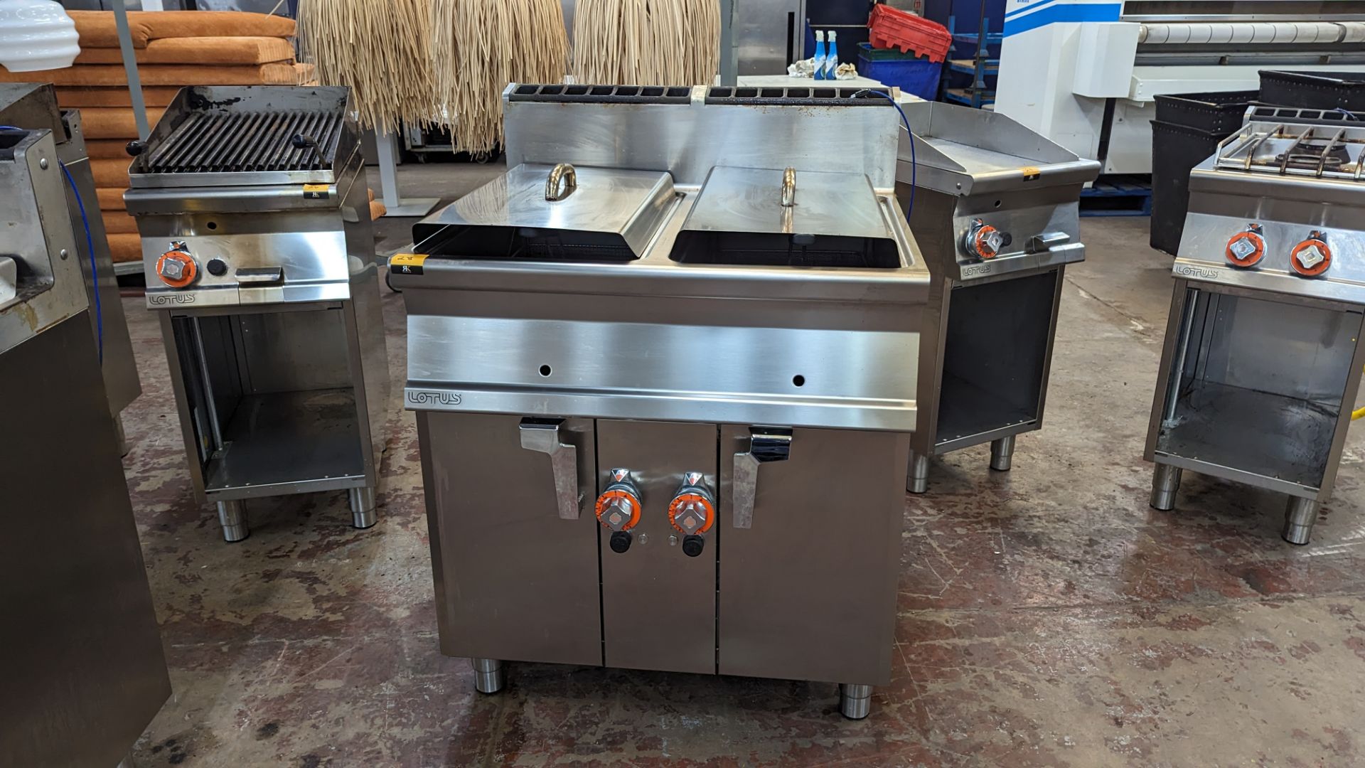 Lotus F2/18-78g double tank 18 litres double basket fryer, 800mm wide x 700mm deep. Please note lot - Image 19 of 19