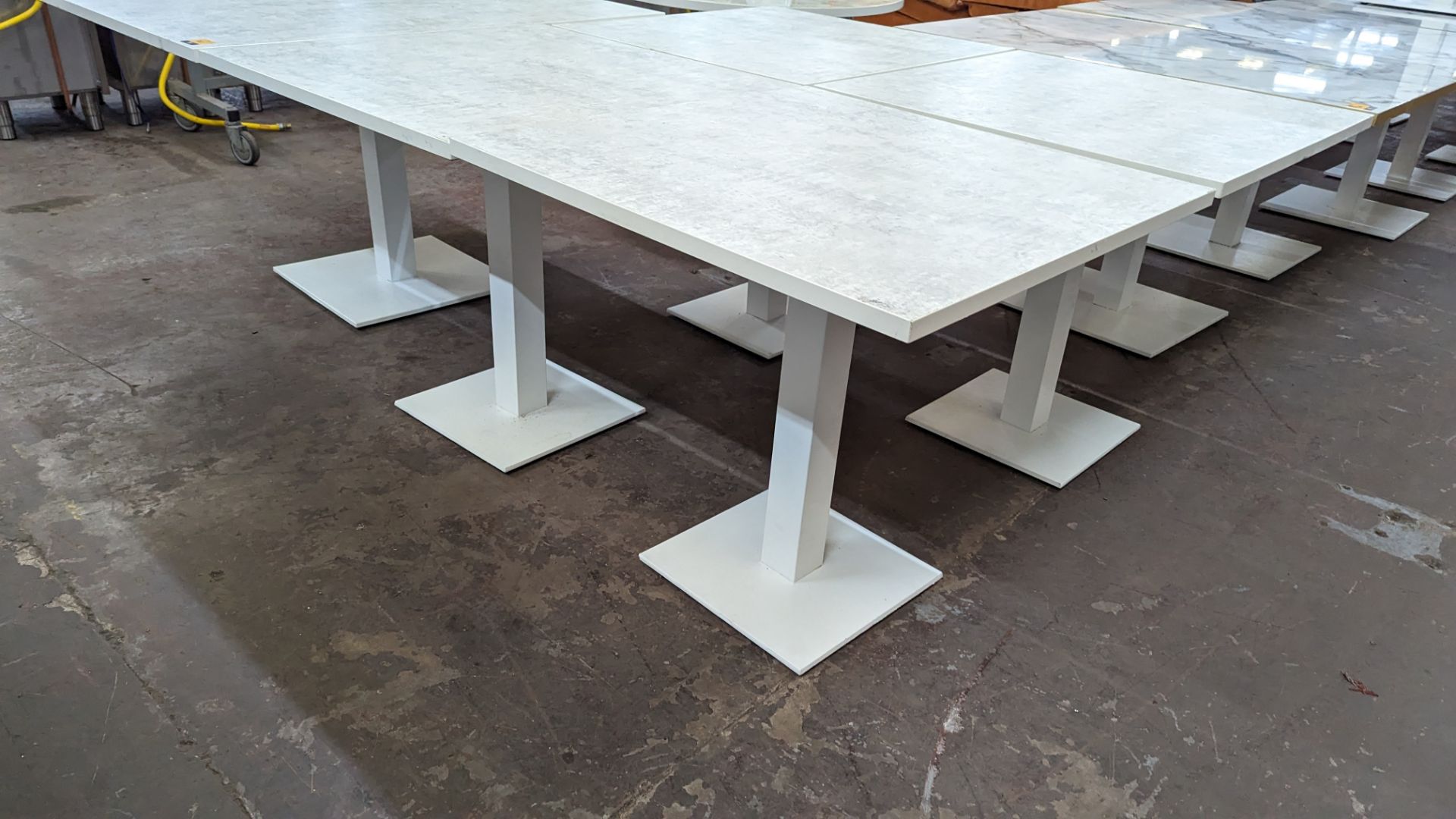5 off matching dining tables, with marble effect top, all on a single pedestal base. 4 of the table - Image 9 of 9