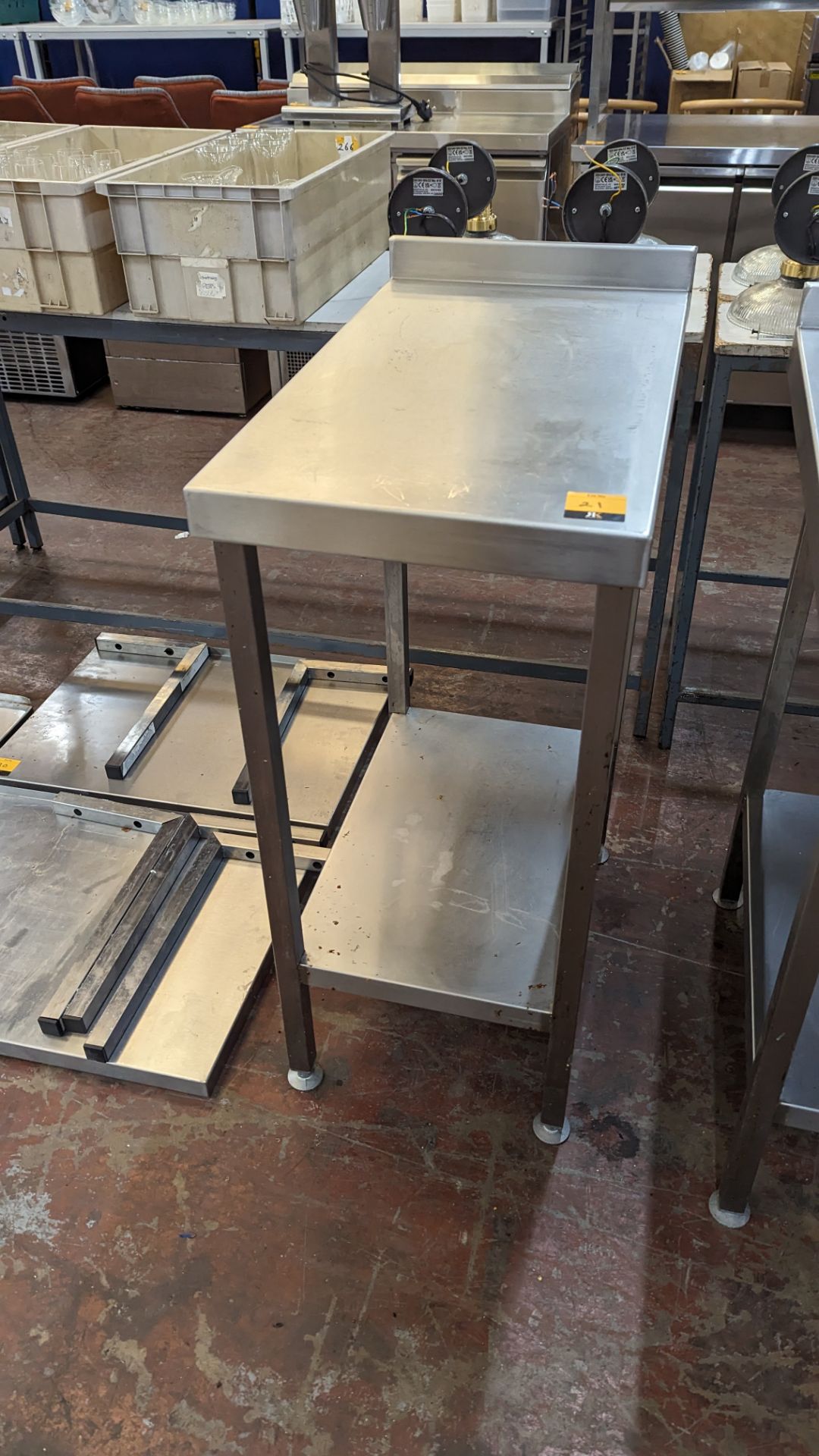 Stainless steel 'wall table' with undershelf, measuring 400mm wide x 700mm deep - Image 3 of 4