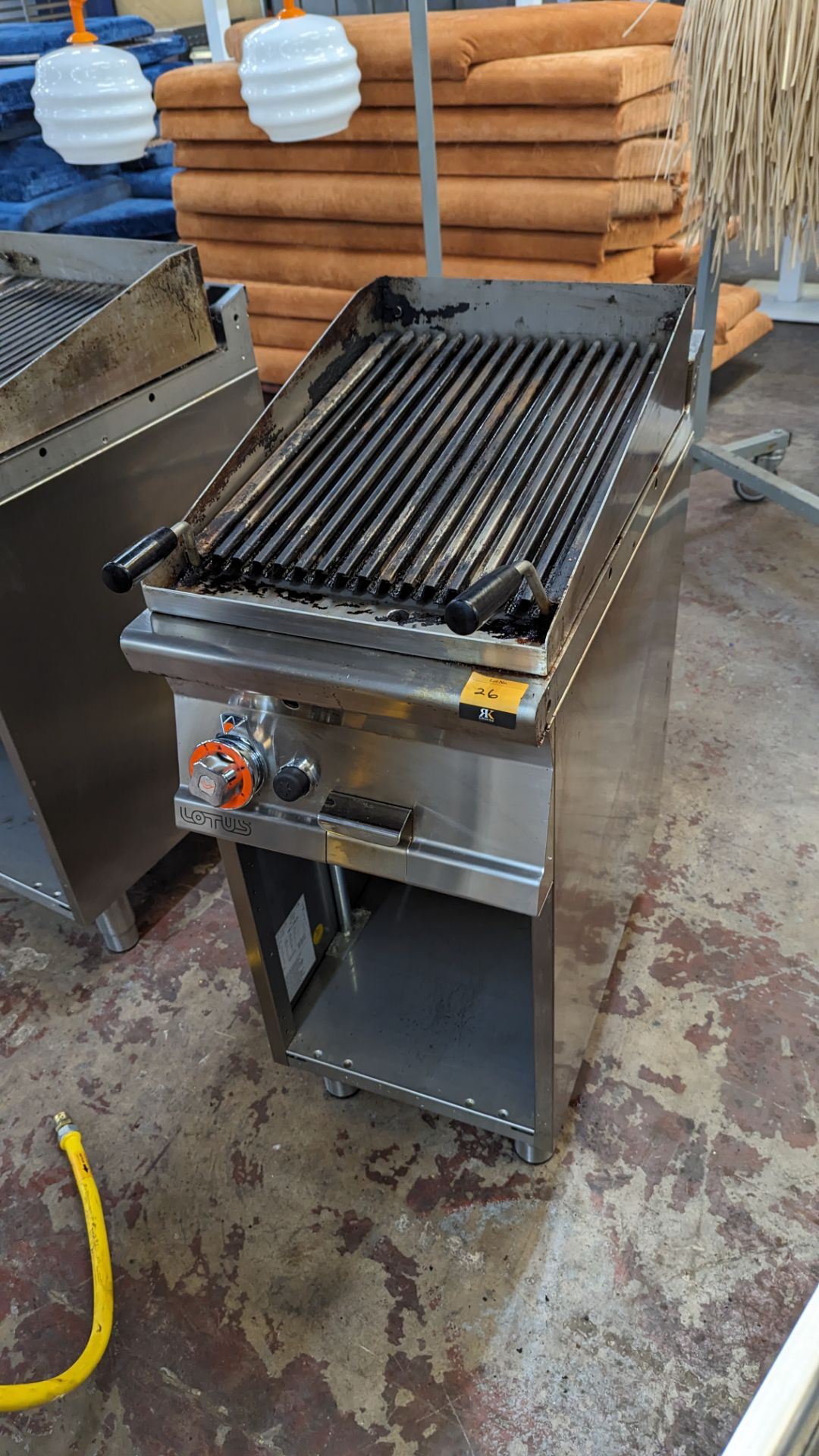 Lotus CW-74g stainless steel chargrill unit on open cabinet, measuring 400mm wide x 700mm. Please n - Image 3 of 14