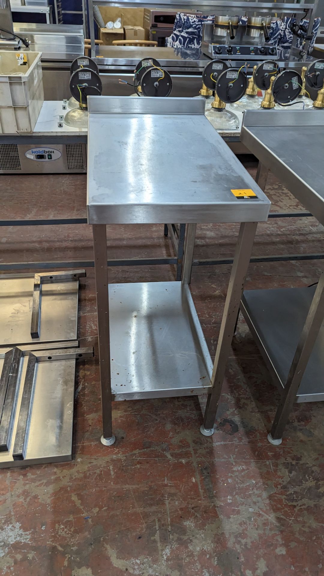 Stainless steel 'wall table' with undershelf, measuring 400mm wide x 700mm deep - Image 2 of 4