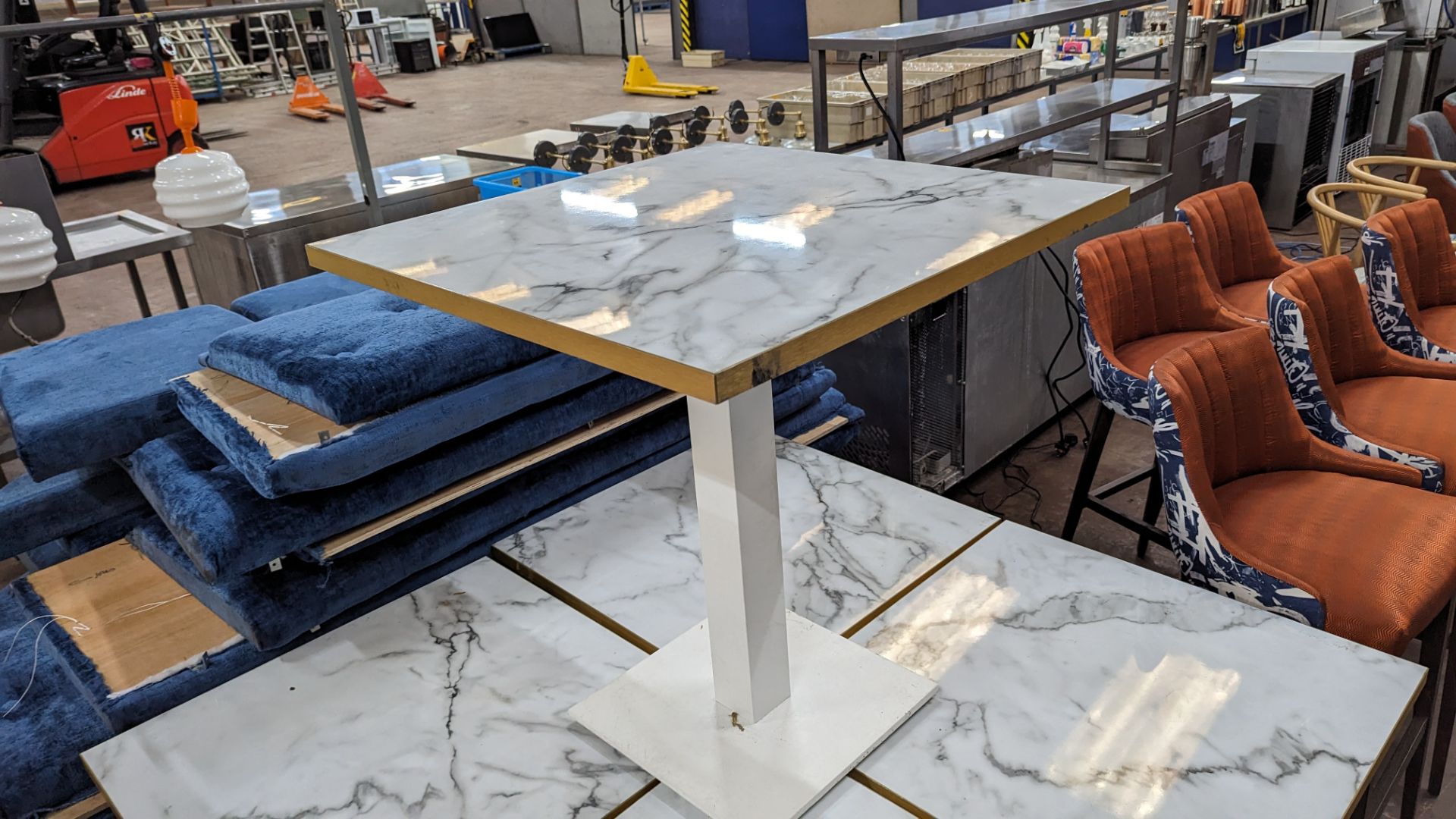 10 off matching dining tables in 3 different sizes with marble effect tops. 2 of the tables are ret - Image 10 of 19