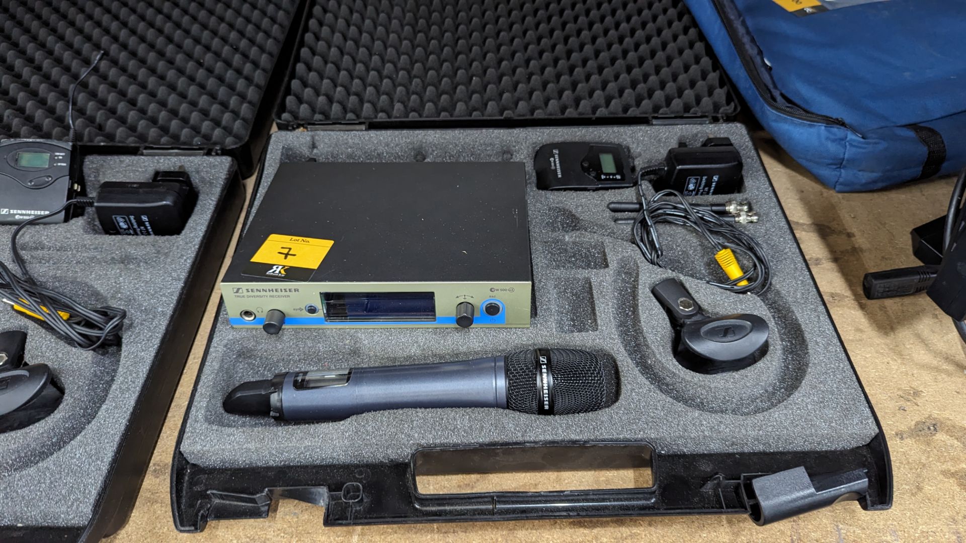 Sennheiser Evolution wireless microphone kit comprising 1 off Sennheiser model EW500 G3 true diversi - Image 2 of 12