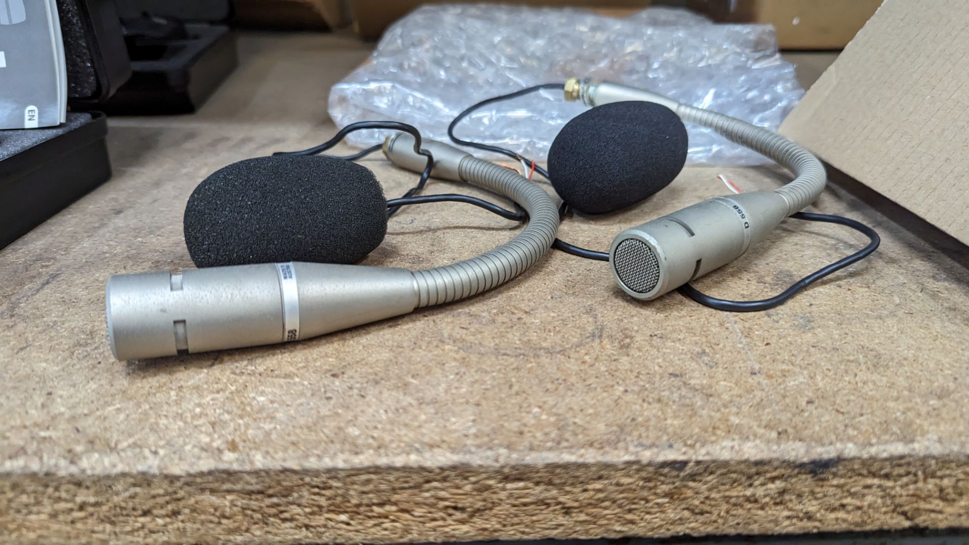 2 off AKG model D558 gooseneck paging microphones. This lot includes a cardboard box - Image 8 of 8