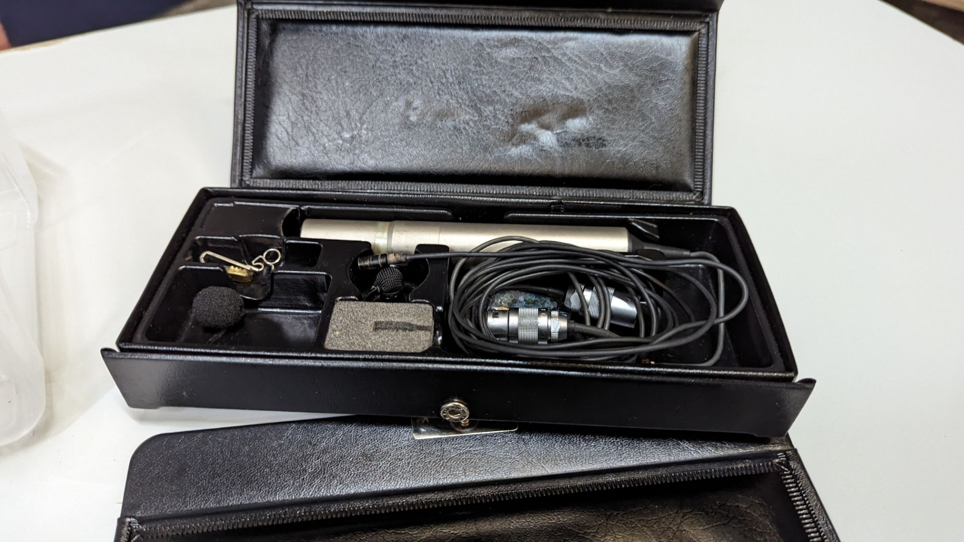 Sony microphone equipment comprising 5 off model ECM-77 miniature microphones with 8 pin Lemo connec - Image 7 of 14