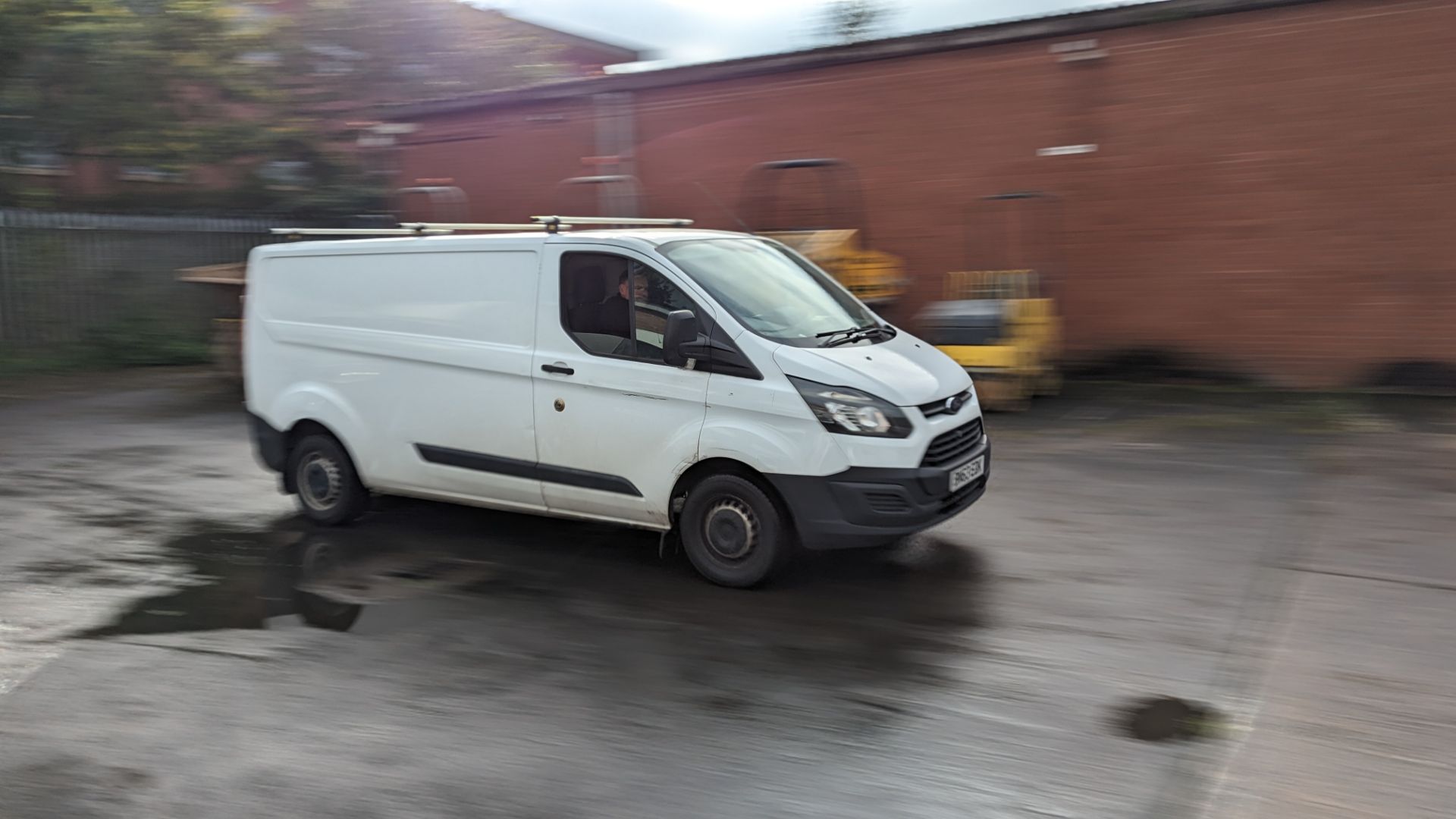 2013 Ford Transit Custom 290 ECO-TECH panel van - Image 20 of 21