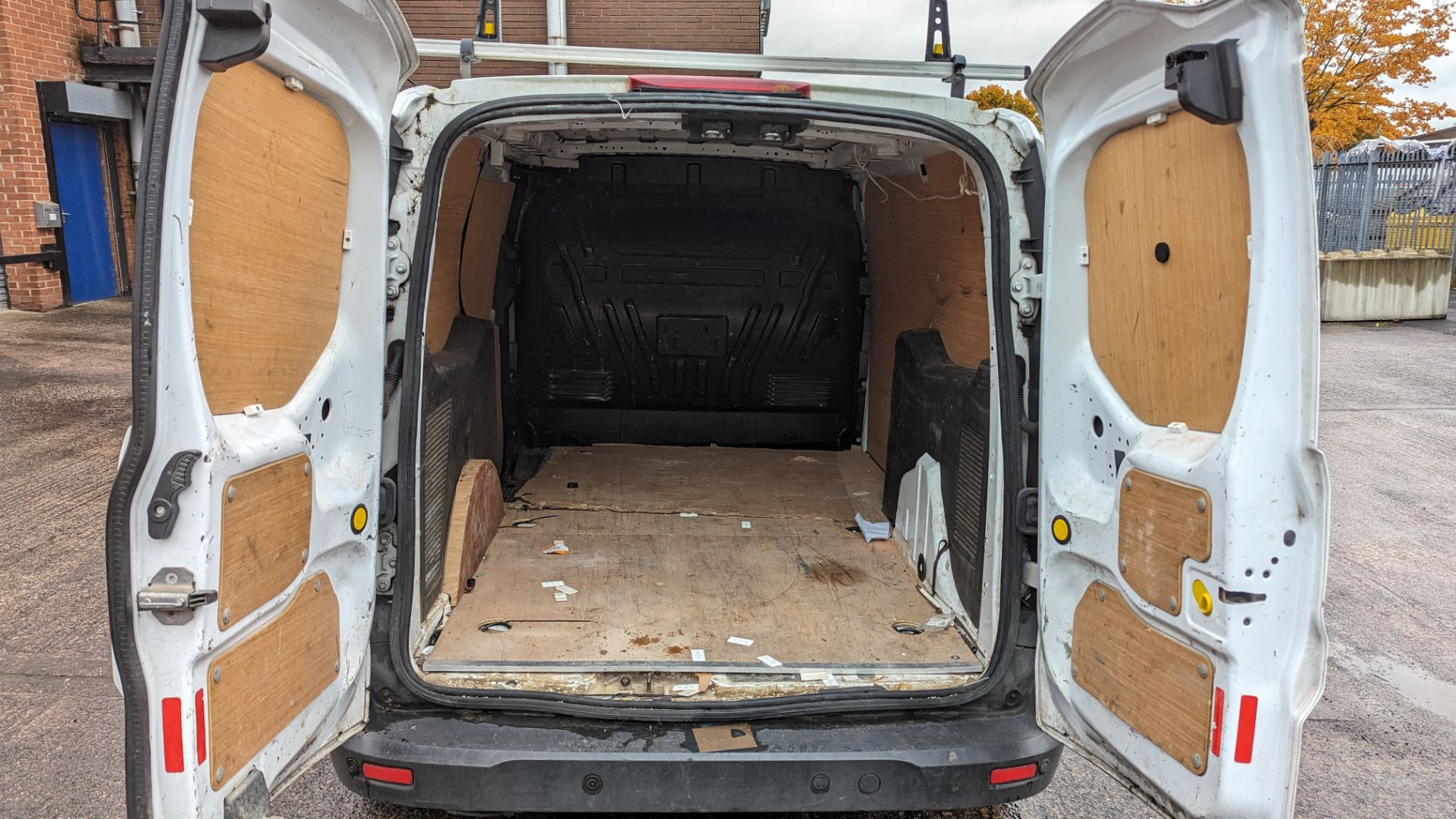 2015 Ford Transit Connect 210 ECO-TECH panel van - Image 10 of 18