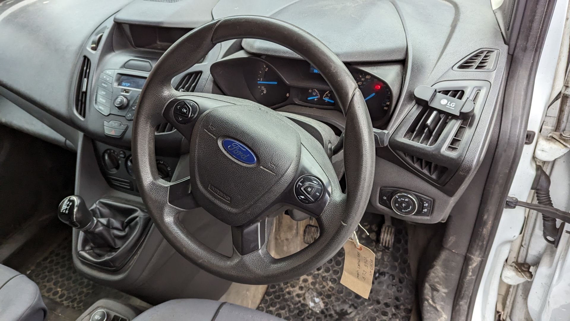 2015 Ford Transit Connect 210 ECO-TECH panel van - Image 15 of 18