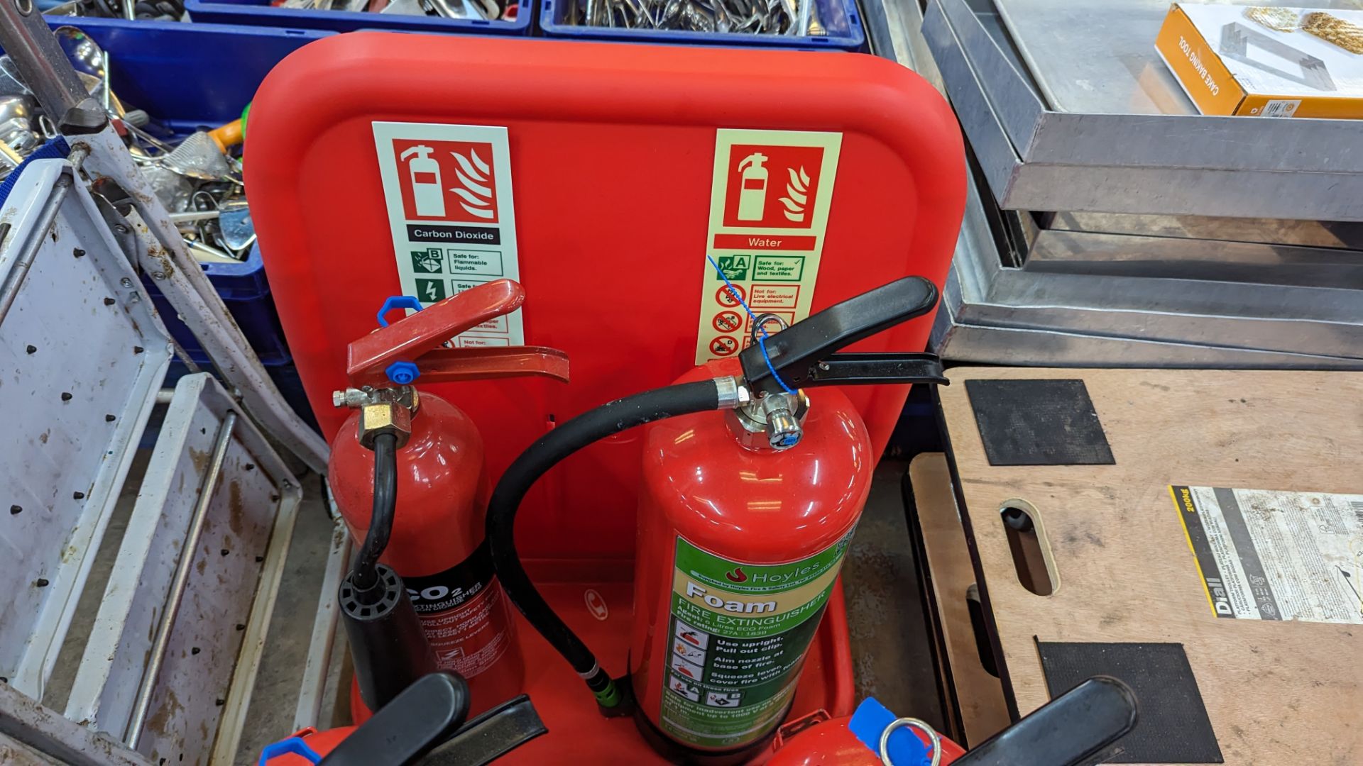 9 off fire extinguishers plus display stand for use with same - Image 6 of 6