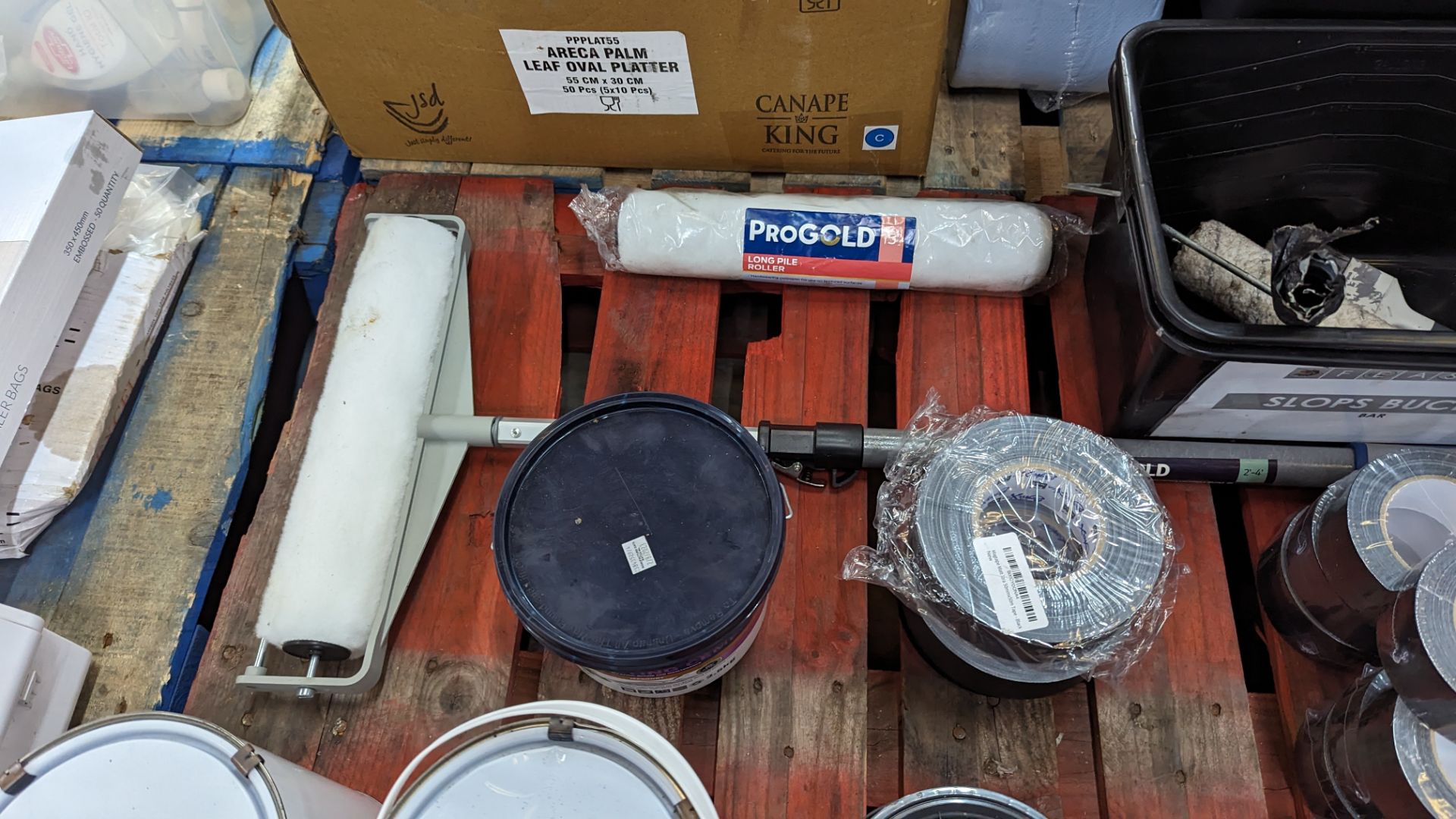 The contents of a pallet of decorating items including paint rollers, paint, tape & more - Image 6 of 10