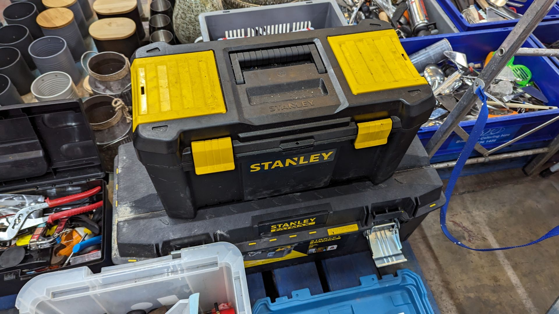 The contents of a pallet of tools including 2 toolboxes plus Erbauer drill, screwdriver sets, socket - Image 8 of 10