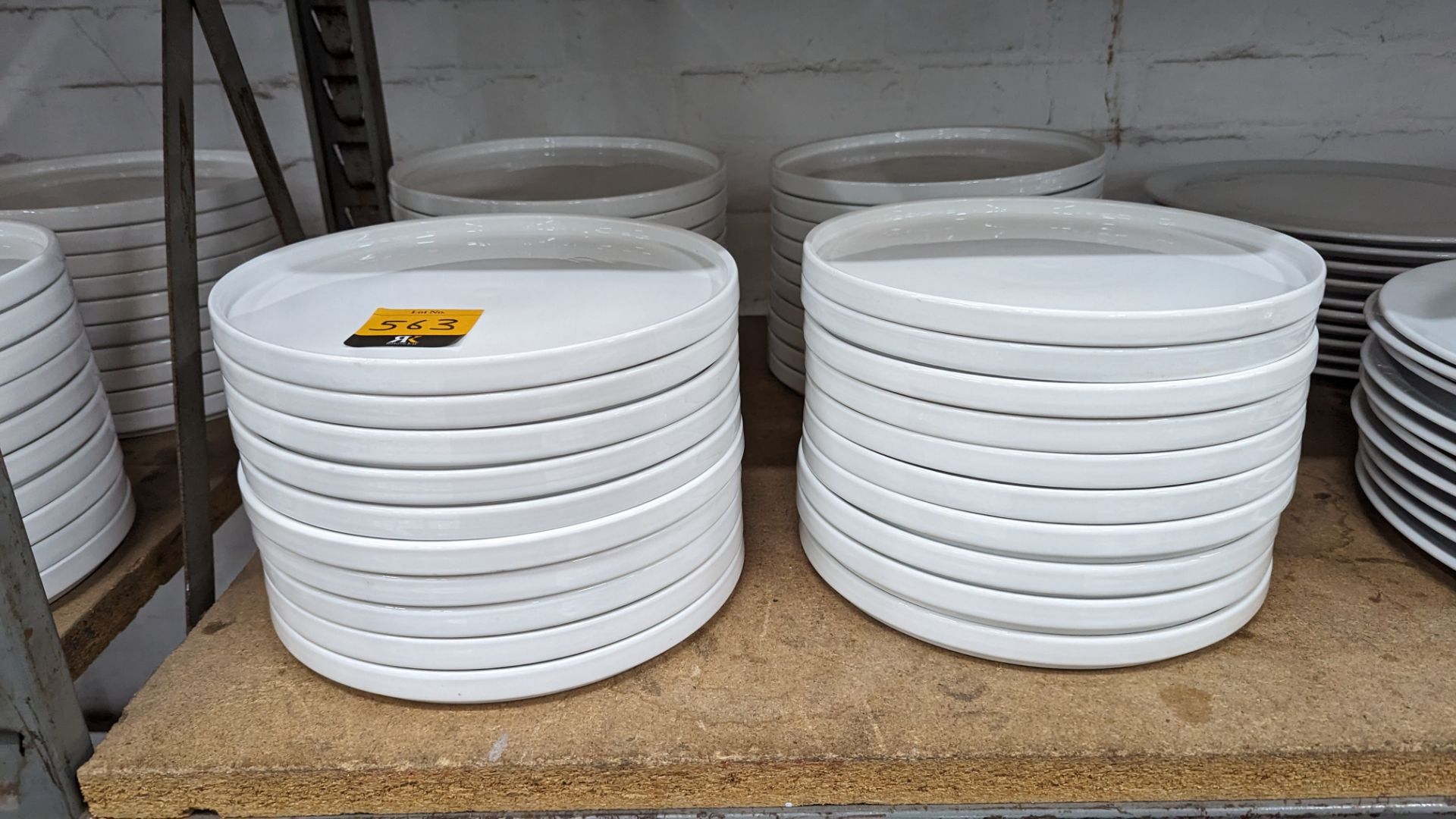40 off Genware 245mm round flat plates with upright rim to the outer edge