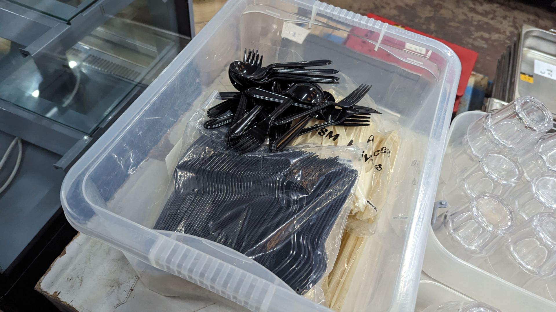Quantity of plasticware comprising 30 re-usable tumblers plus the contents of a crate of cutlery. N - Image 7 of 7