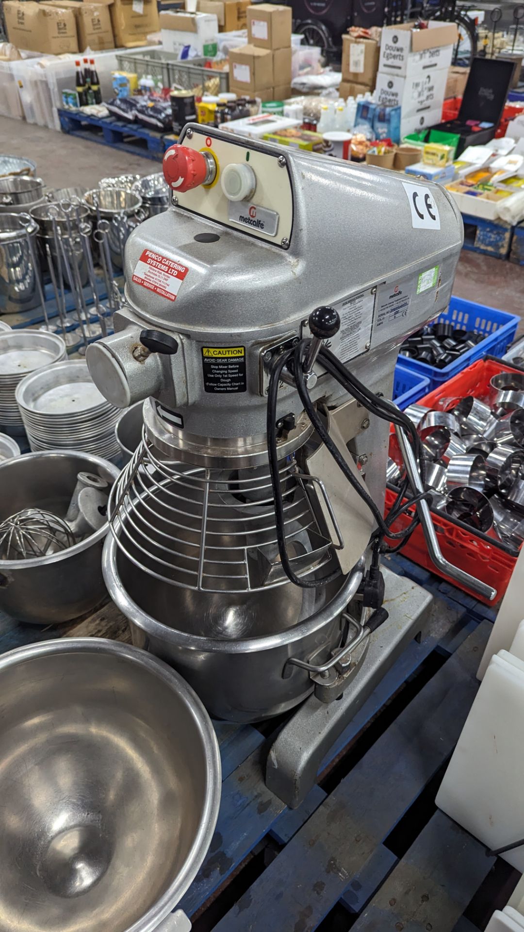 Metcalfe heavy duty commercial food mixer including quantity of bowls, blades, paddles & similar - Image 2 of 11
