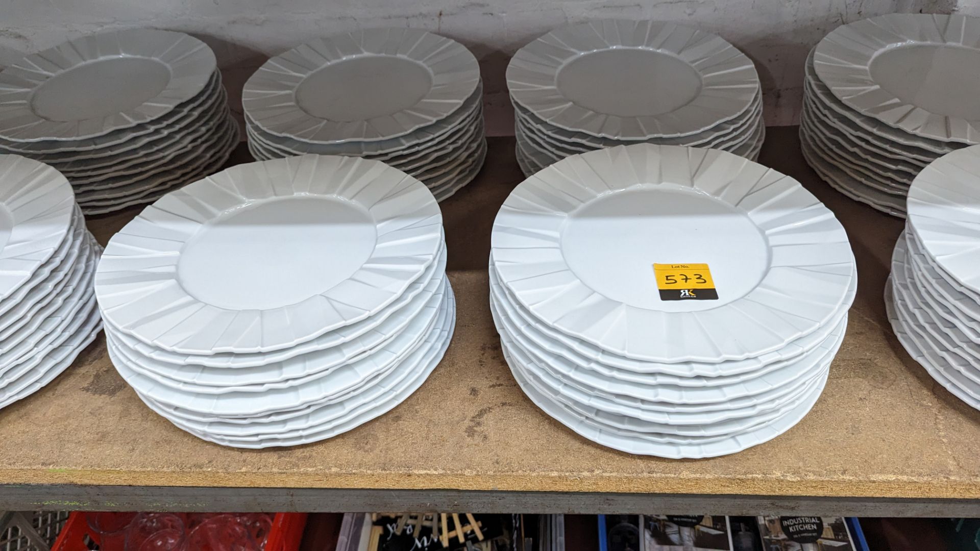 40 off Vista Alegre 330mm round plates with sculptured edging to the rim