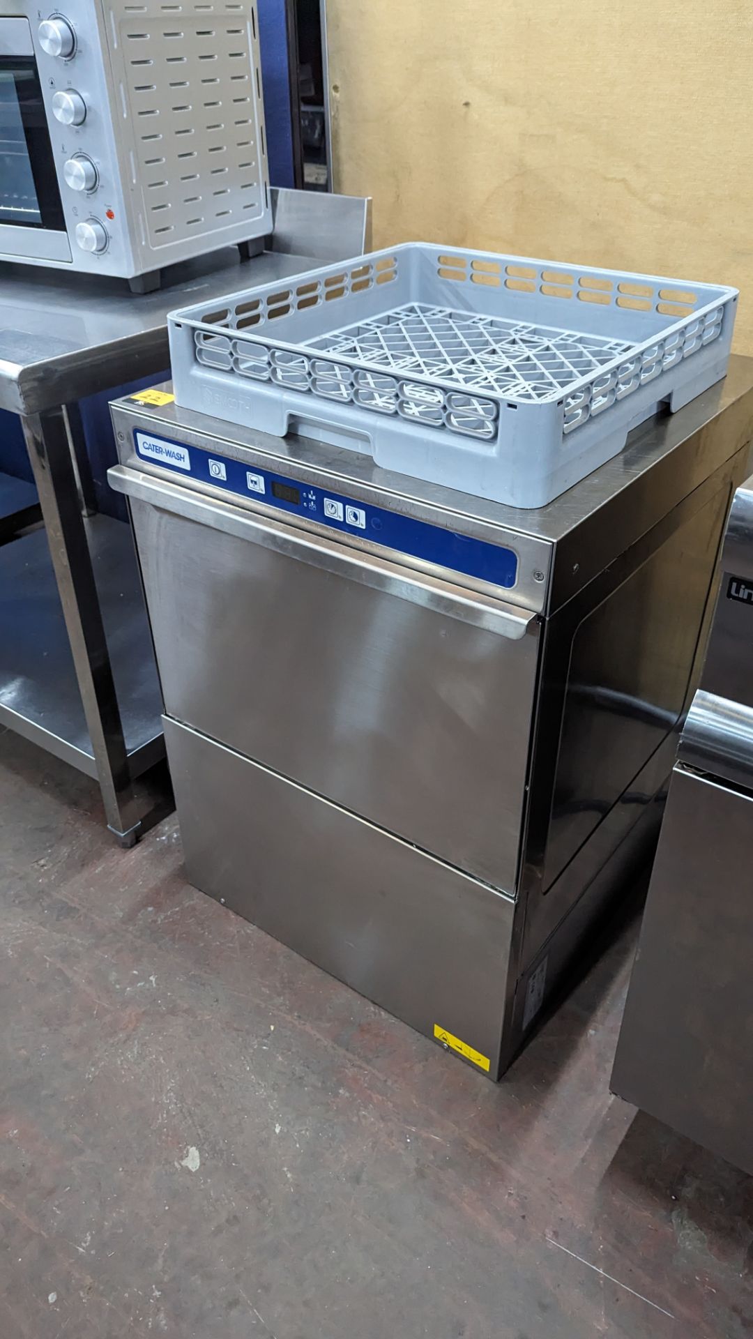 Cater-Wash stainless steel commercial dishwasher including a total of 3 trays - Image 2 of 9
