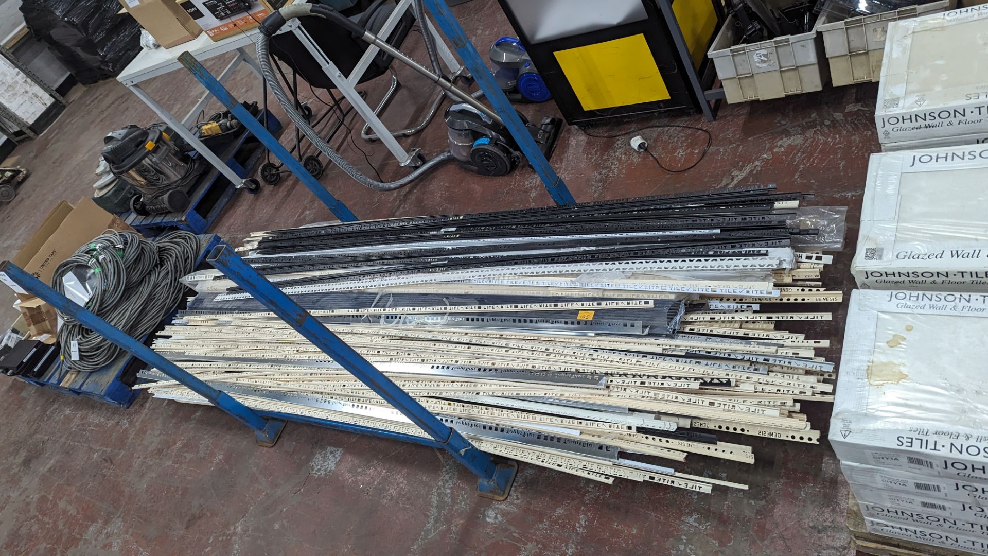 The contents of a stillage of Tile Rite, edging strips and other products. NB: stillage excluded - Image 2 of 8