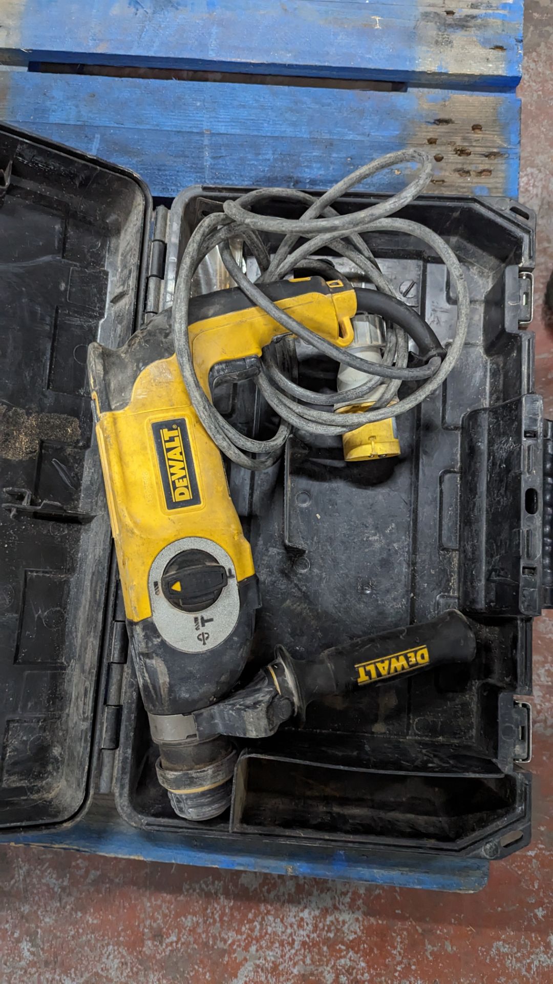 Dewalt 110vdrill model D25123 in case - Image 4 of 4