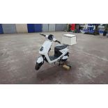 Model 18 Electric Bike: Zero (0) recorded miles, white body with black detailing, insulated box moun